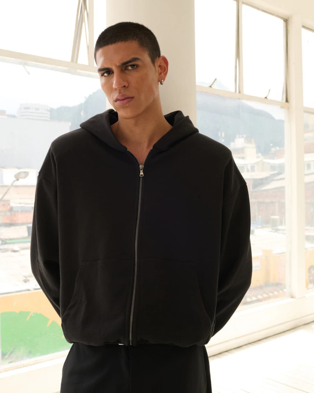 UNSEEN HOODIE BLACK - imagen 4