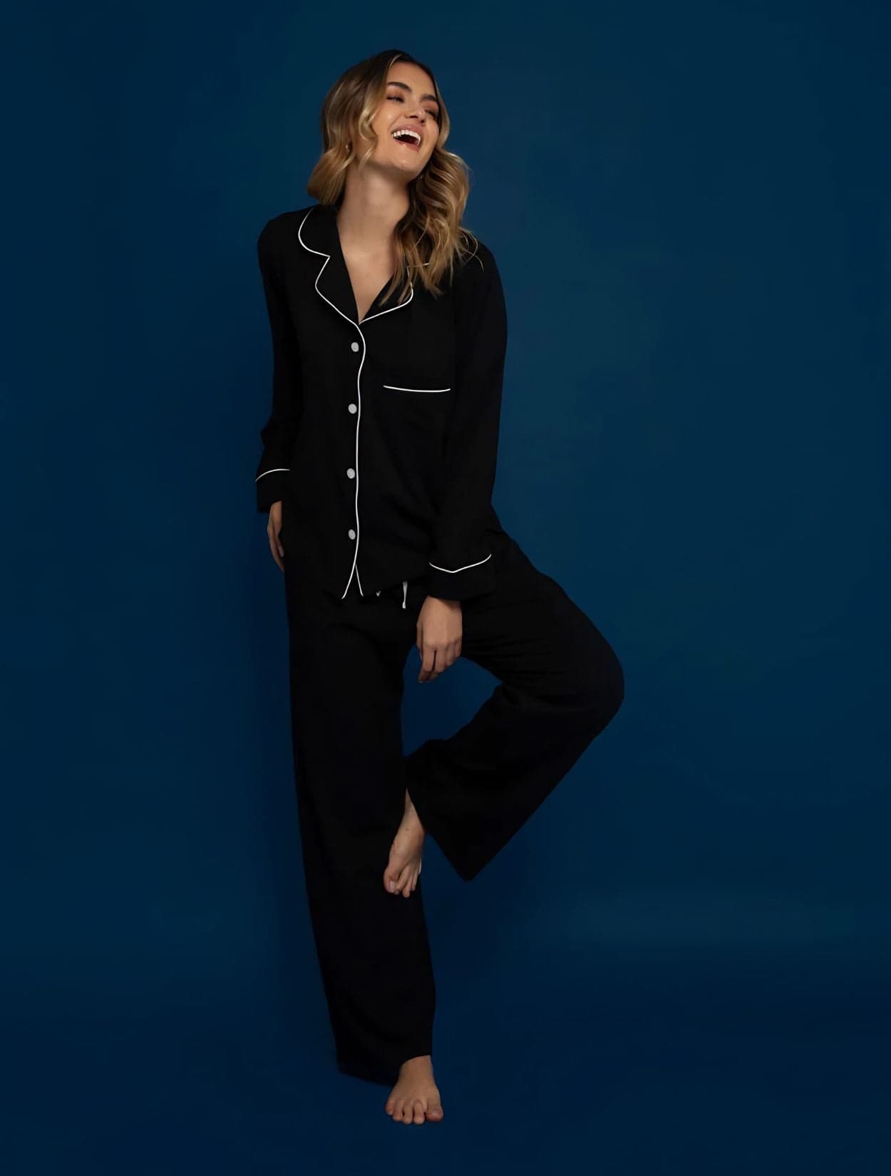 SET PIJAMA ALL BLACK - imagen 1