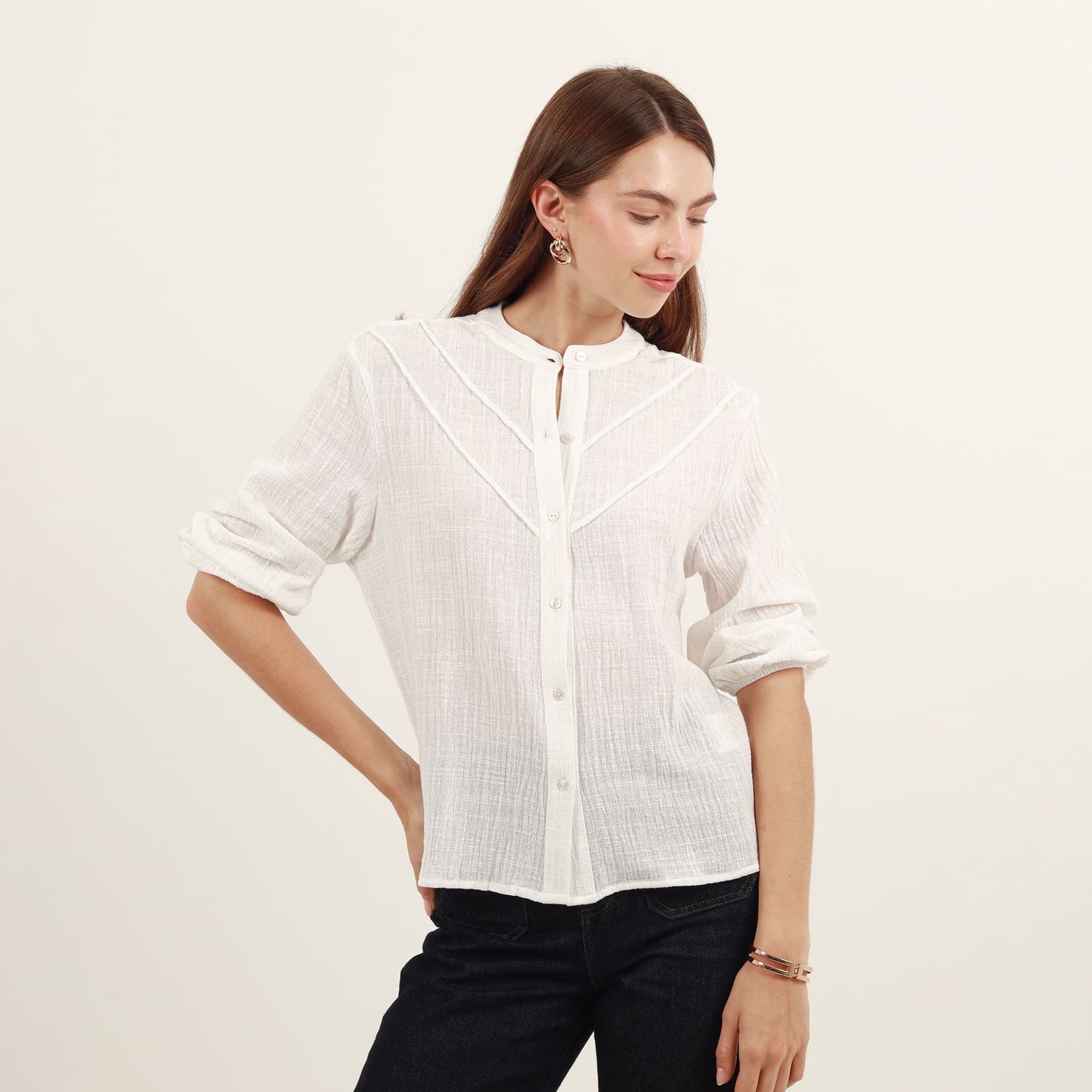Blusa abierta cuello nerú manga 3/4 con alforzas - imagen 1