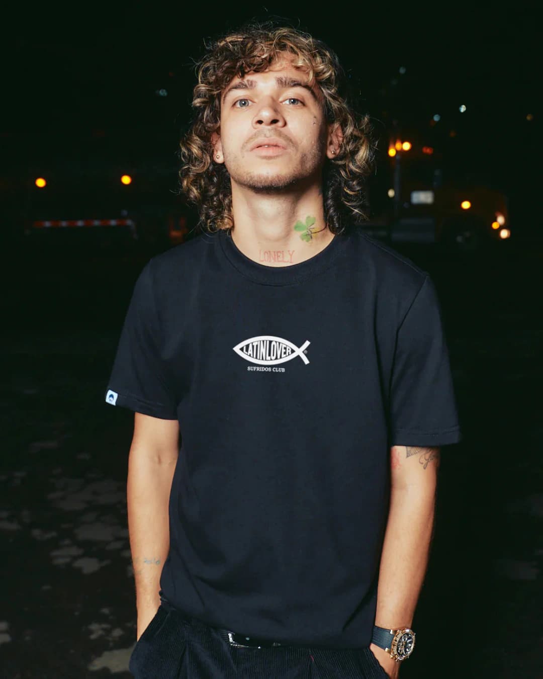 CAMISETA NO SUELTES MI MANO NEGRO - imagen 2