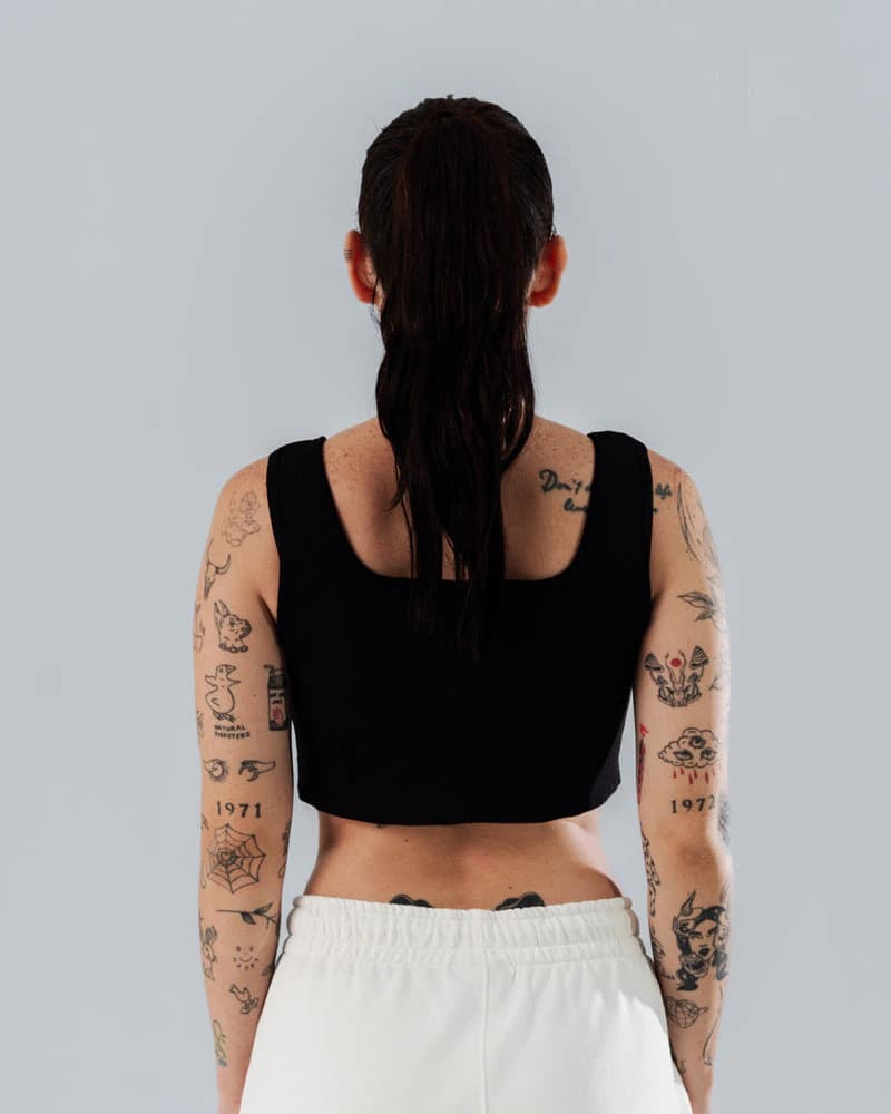 Crop Top Negro Escote Cuadrado - imagen 3