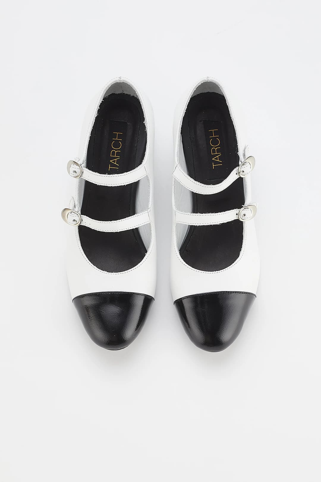 CELIA BLACK & WHITE **PRE ORDER** - imagen 1