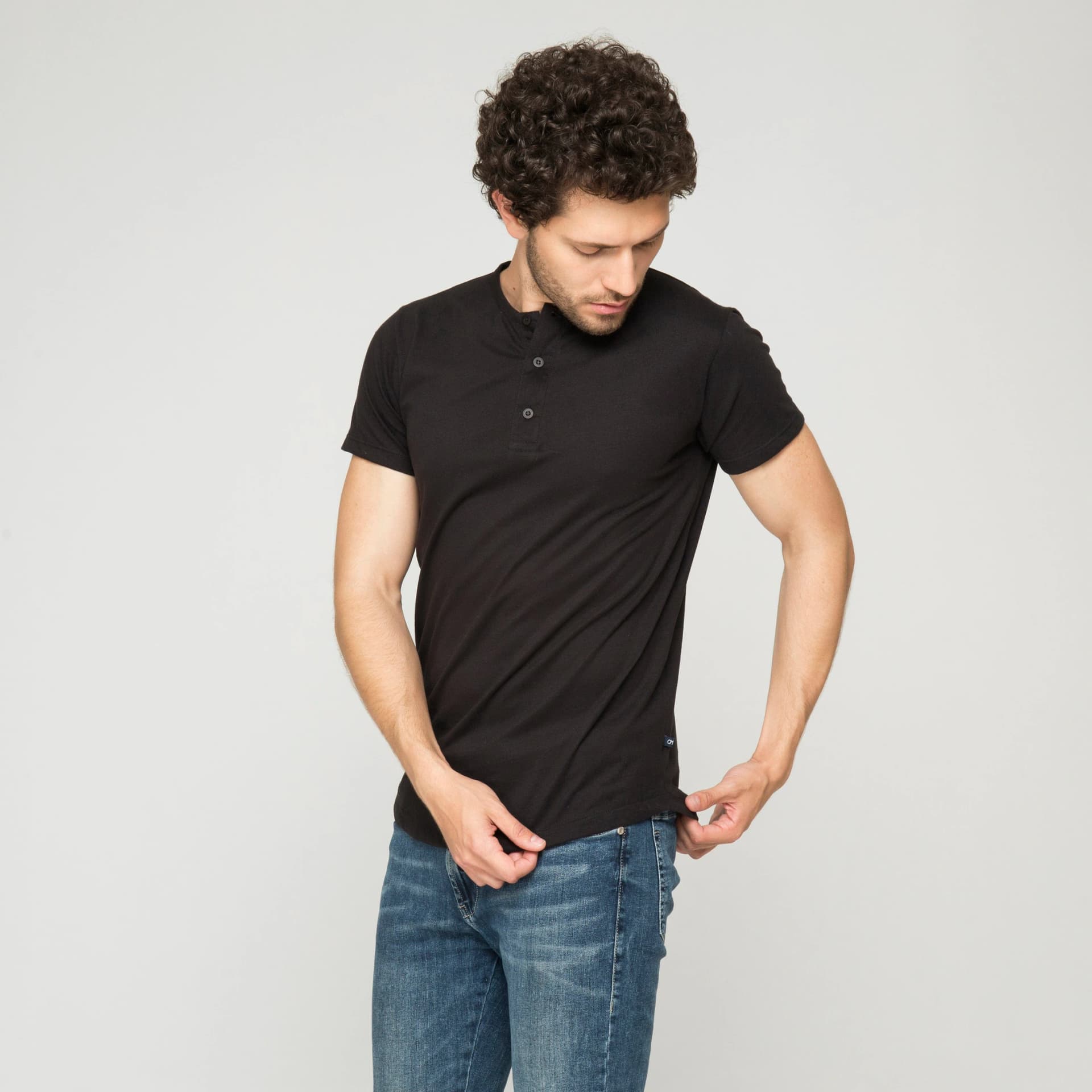 Camiseta Henley Algodón Negro - imagen 4