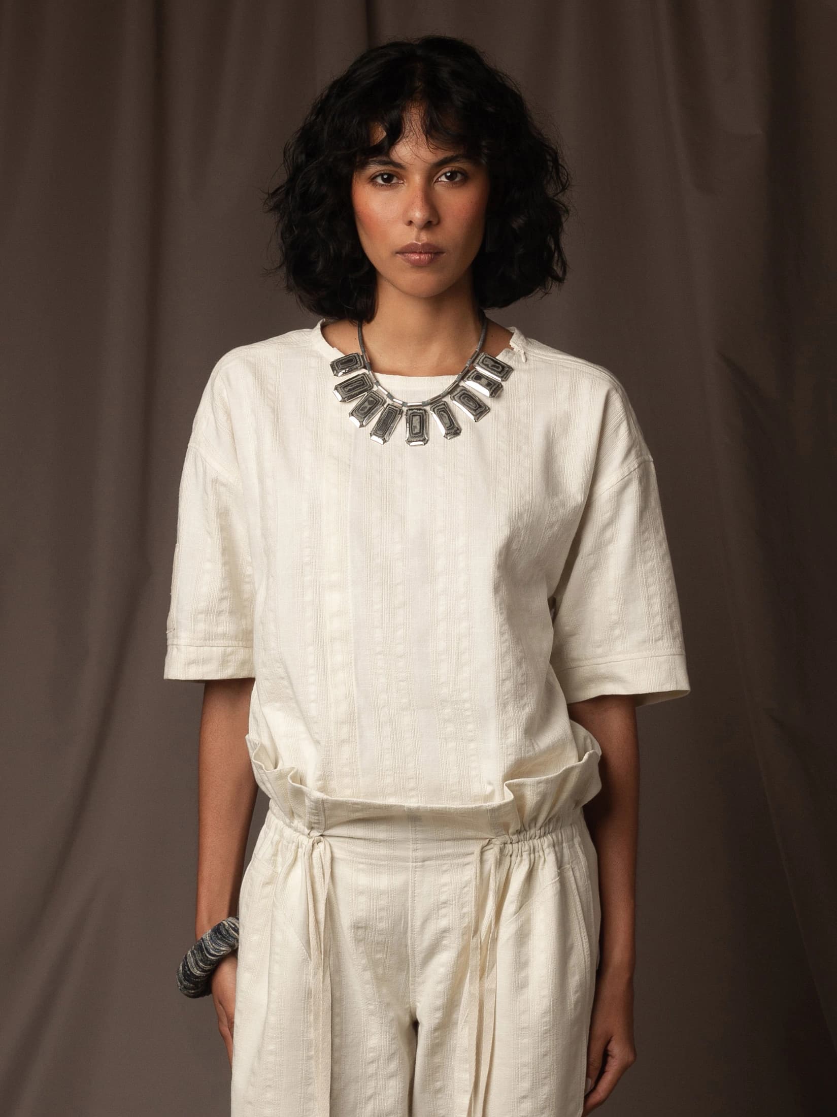 Camiseta Marfil en Algodón Cuello Redondo - imagen 2