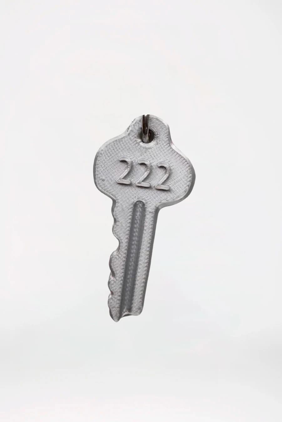 ‘Monogram’ Cap Grey + 1 Charm - imagen 2