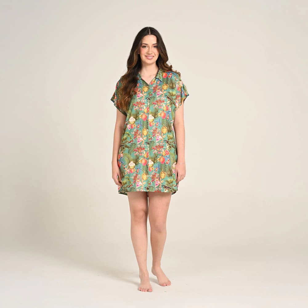 Pijama Bata Cuello V con  Botones Estampado Trópico