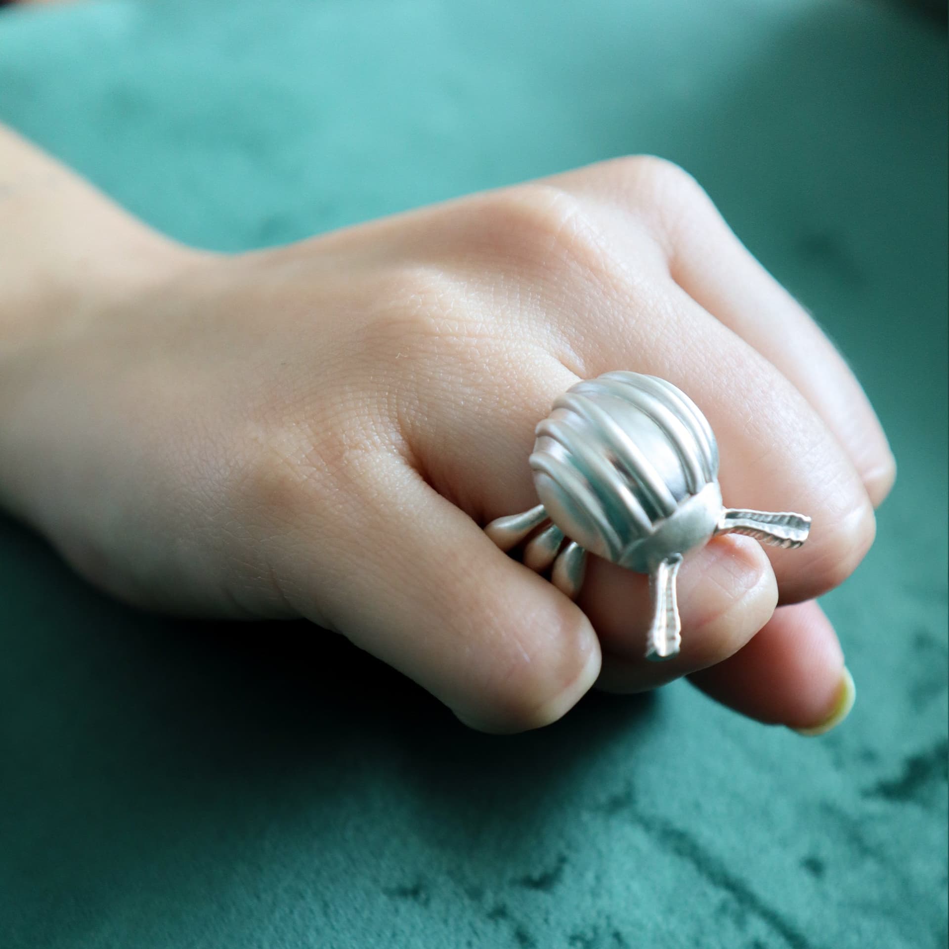 XL Beetle Ring - imagen 3