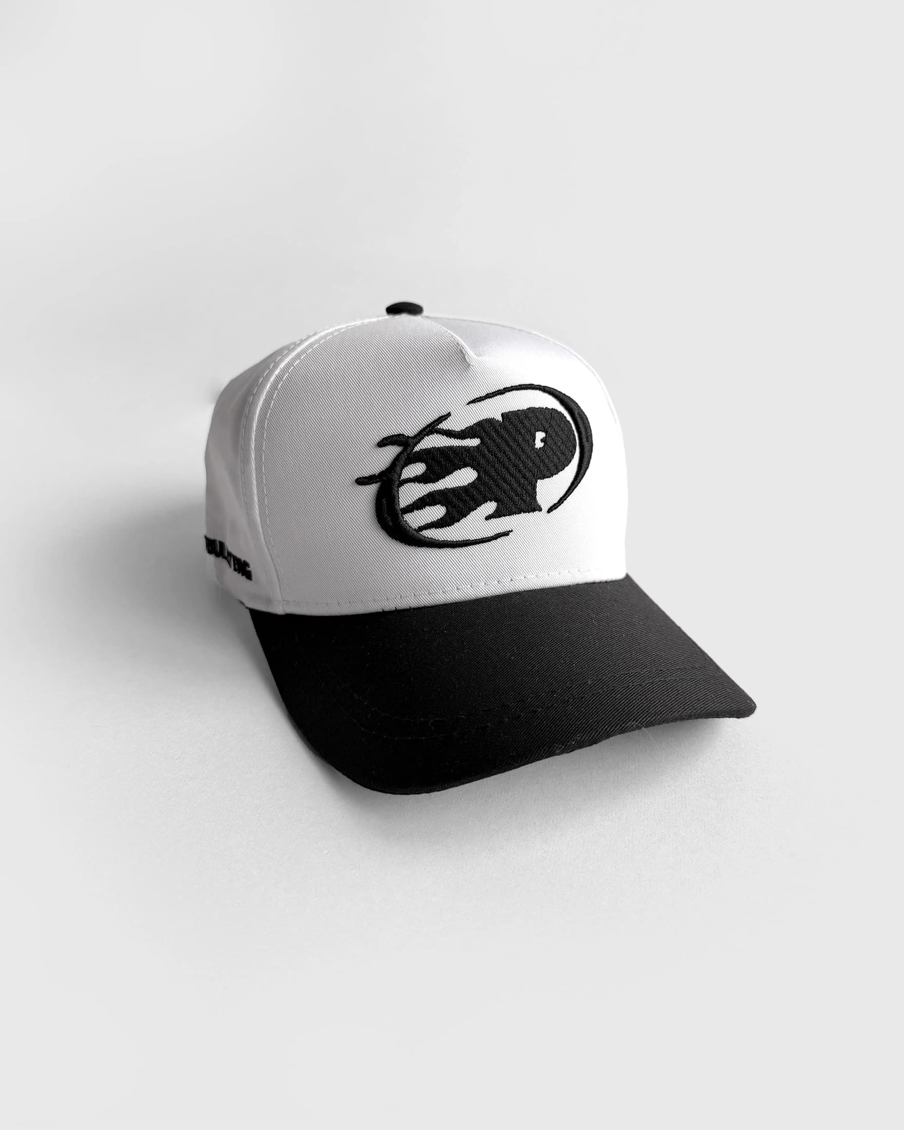 Gorra P Flame Blanca
