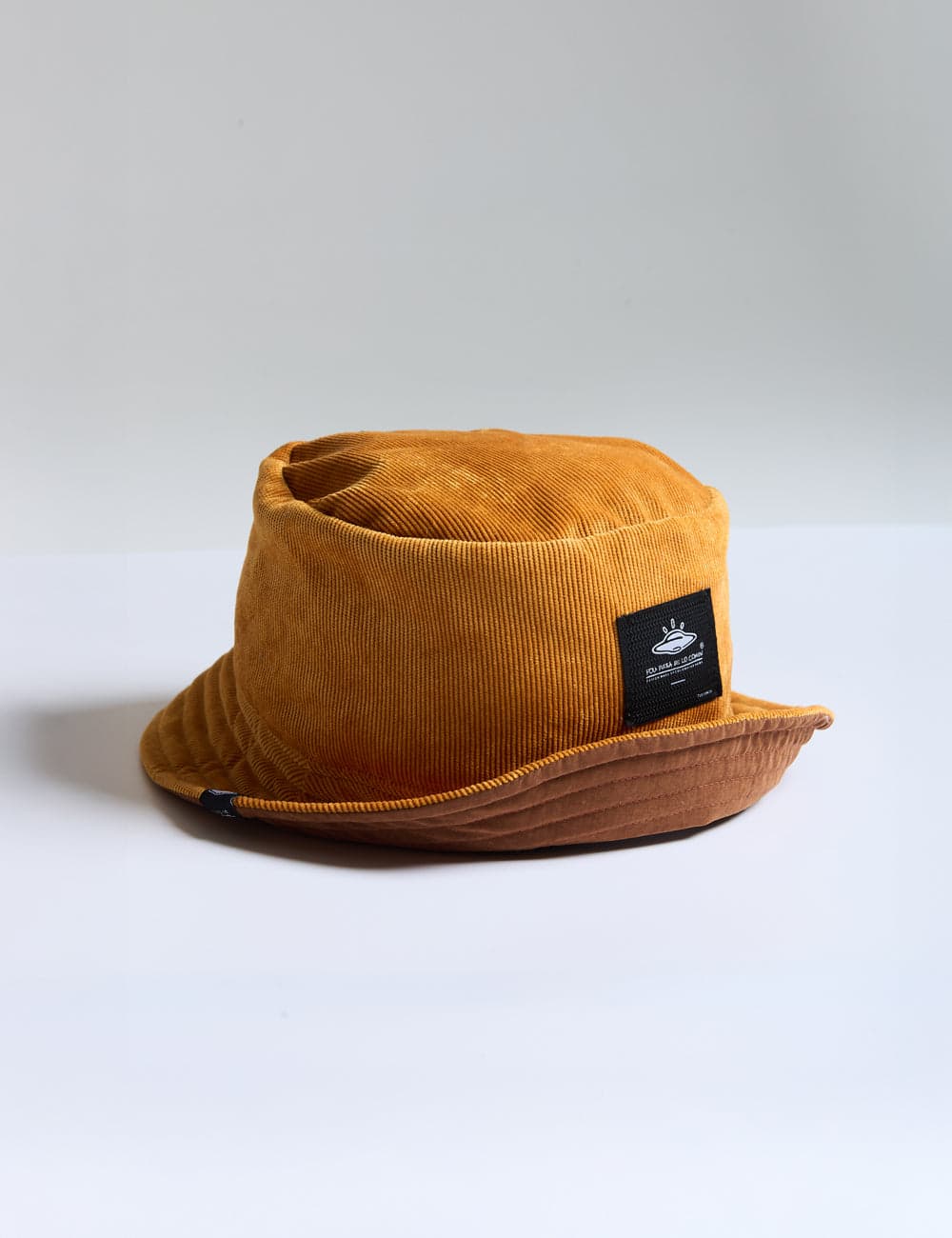 Fisher Hat duplex Mostaza + Chocolate Unisex - imagen 11