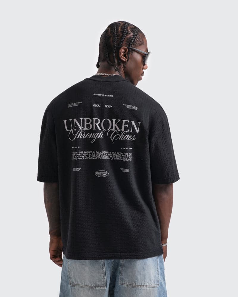 Camiseta Negra Oversize Unbroken