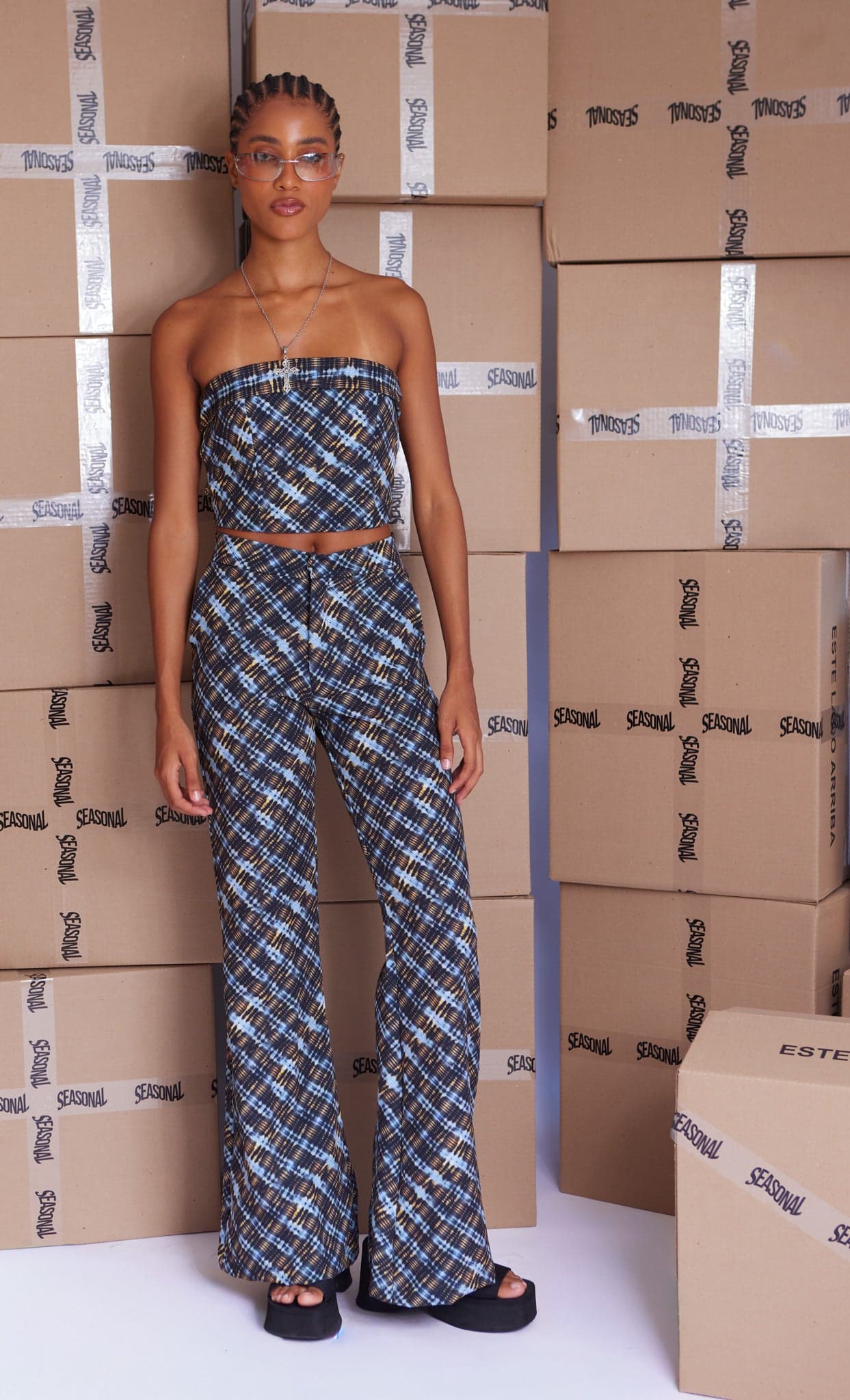 NIGHT GRID PANTS