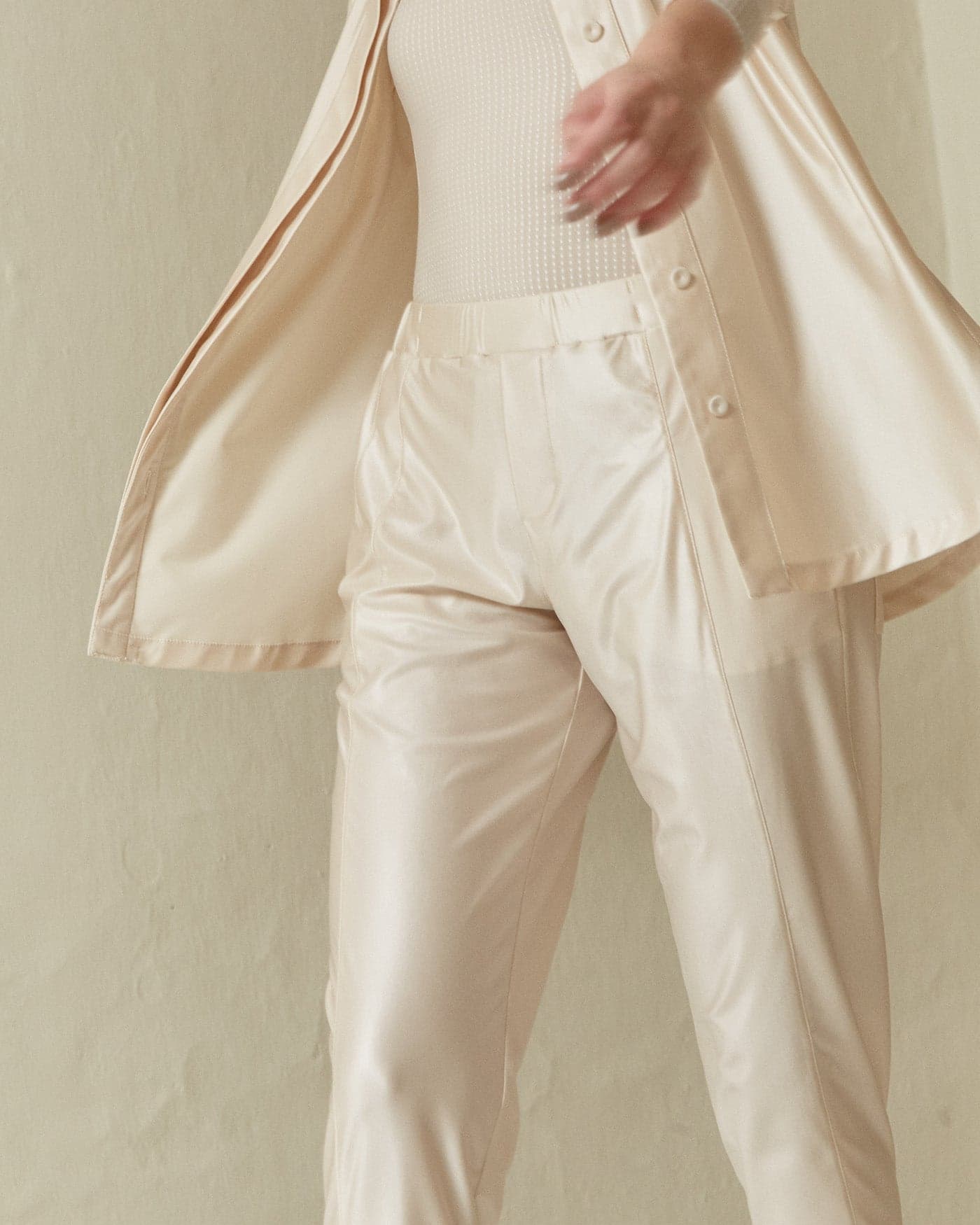 Pantalón Tech Light Marfil LÚCIDO - imagen 1
