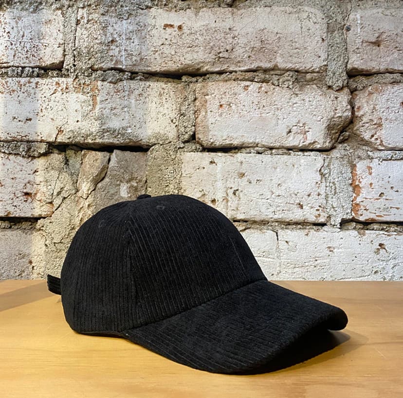 Gorra Clásica en Corduroy Para Hombre Negro