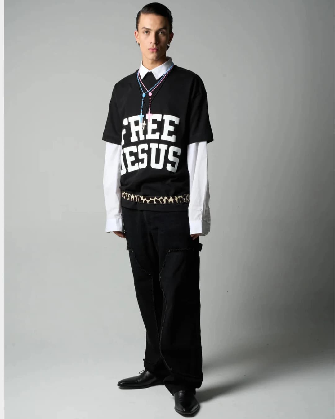 FREE JESUS BLACK T-SHIRT - imagen 3