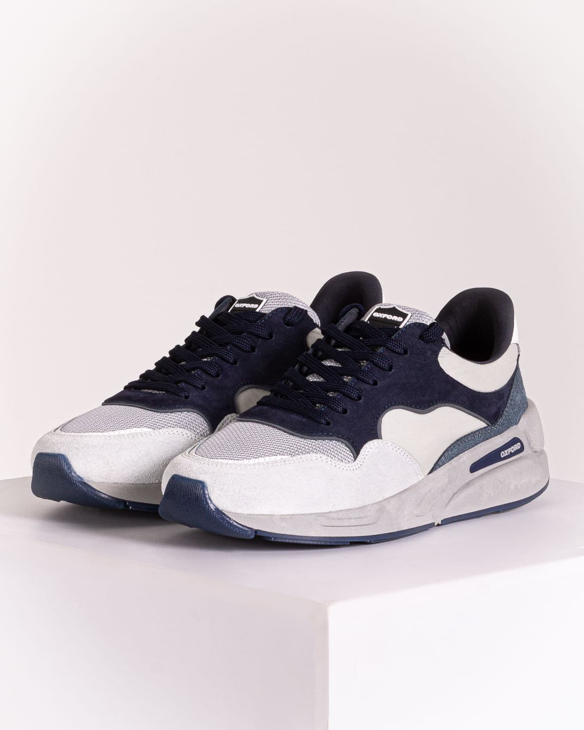 Calzado gris para hombre