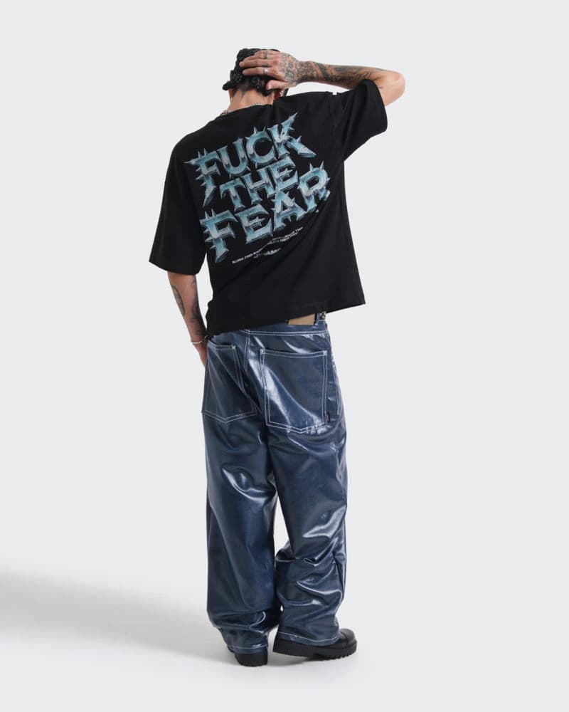 Camiseta Negra Oversize Fearless - imagen 7
