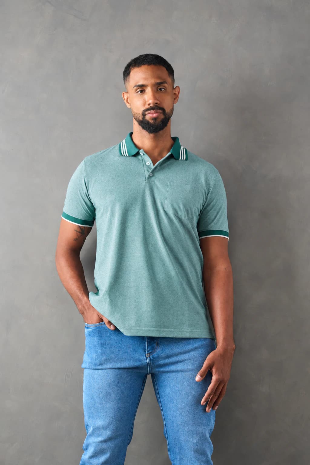 Camiseta tipo polo regular fit verde