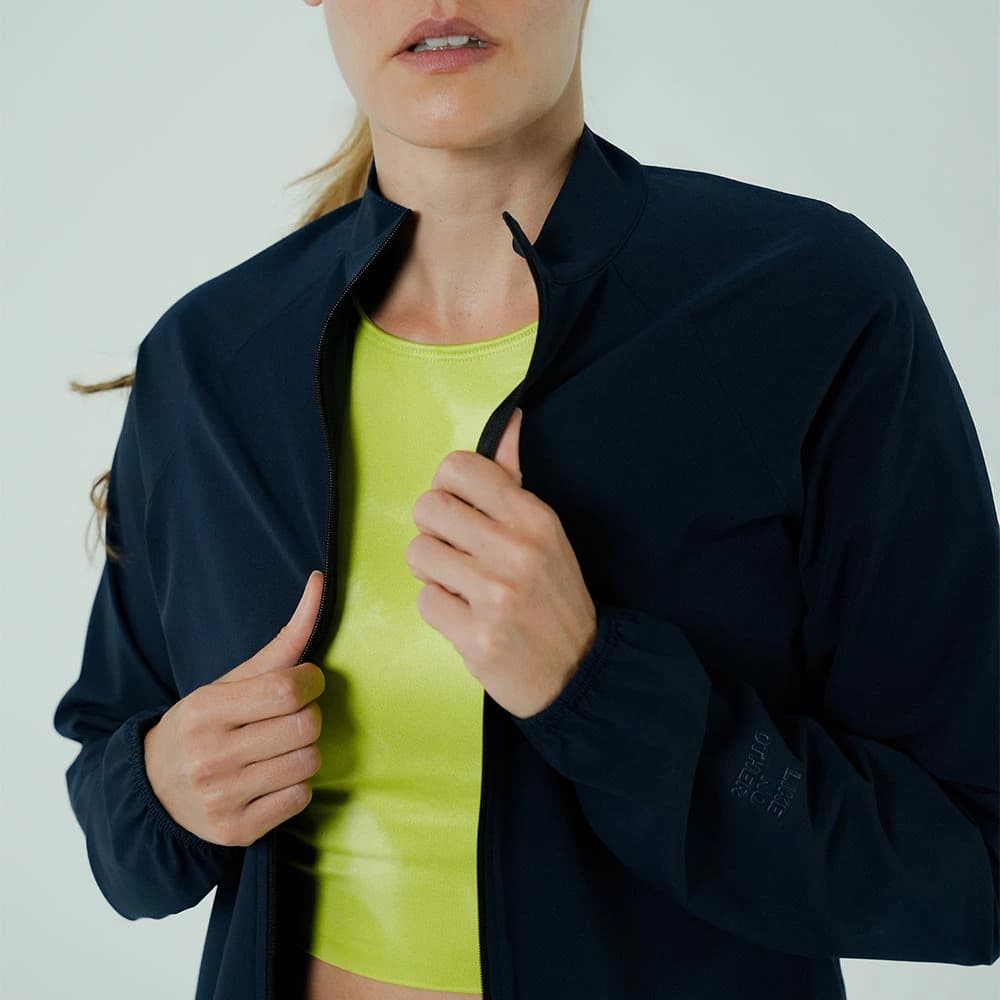 CHAQUETA RUNNING AQUALITE AZUL OSCURO PARA MUJER - imagen 3