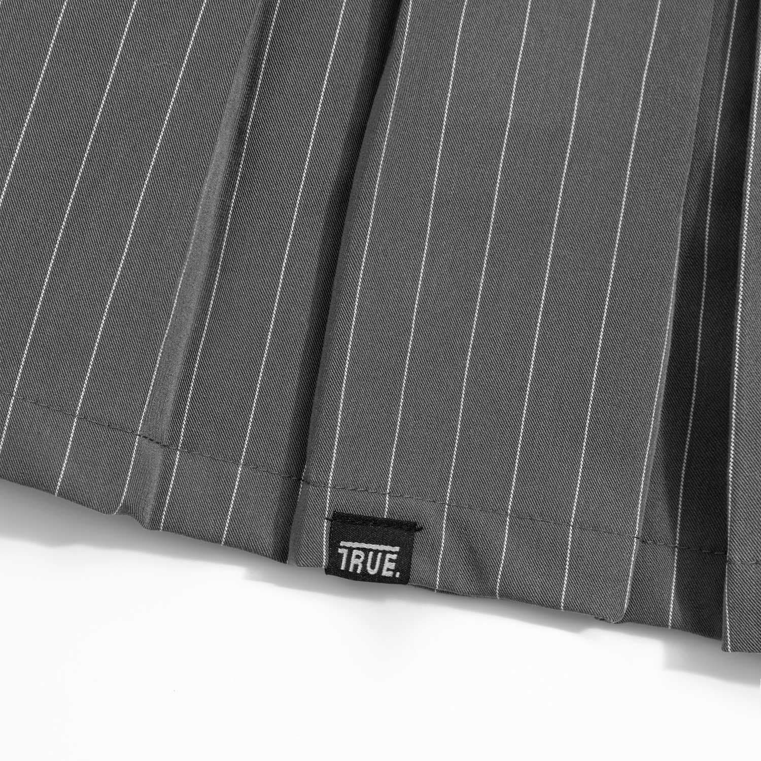 Finish Line Pinstripe Mini Skirt - Gray - imagen 5