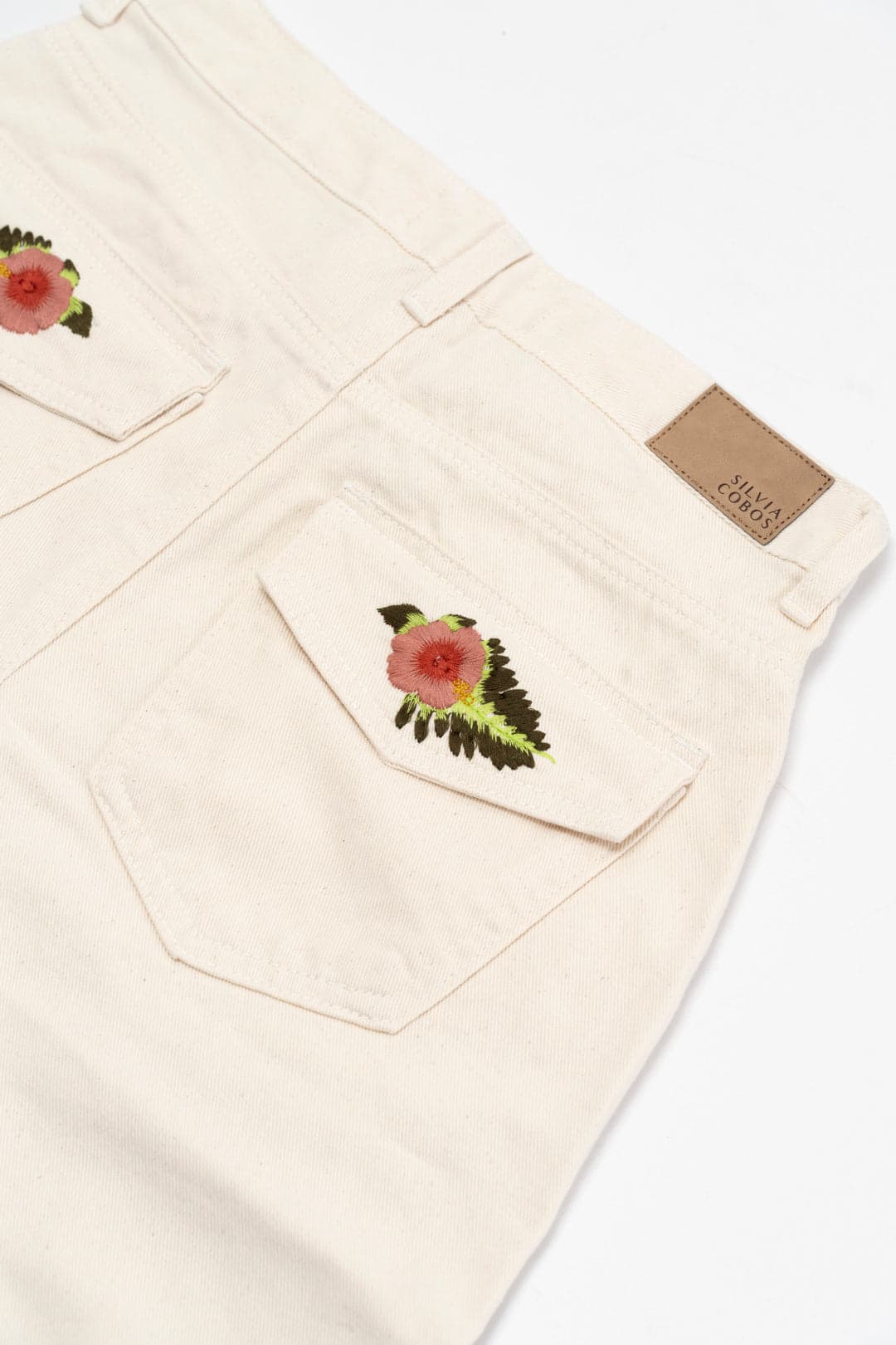 Women On The Go Crudo Jean