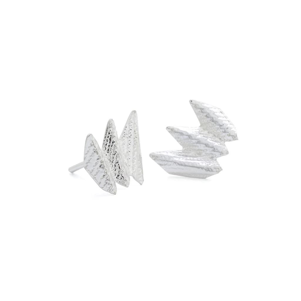 ARETES MINI ABANICOS PLATEADOS