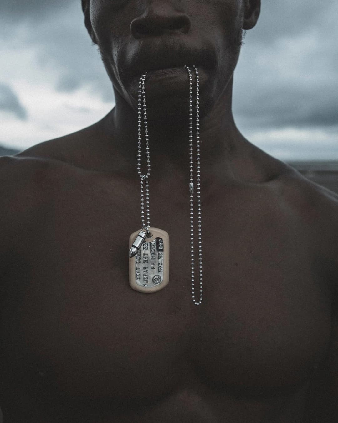 SOFS BLACK FLAG CHAIN TAG — SILVER FINISH - imagen 1