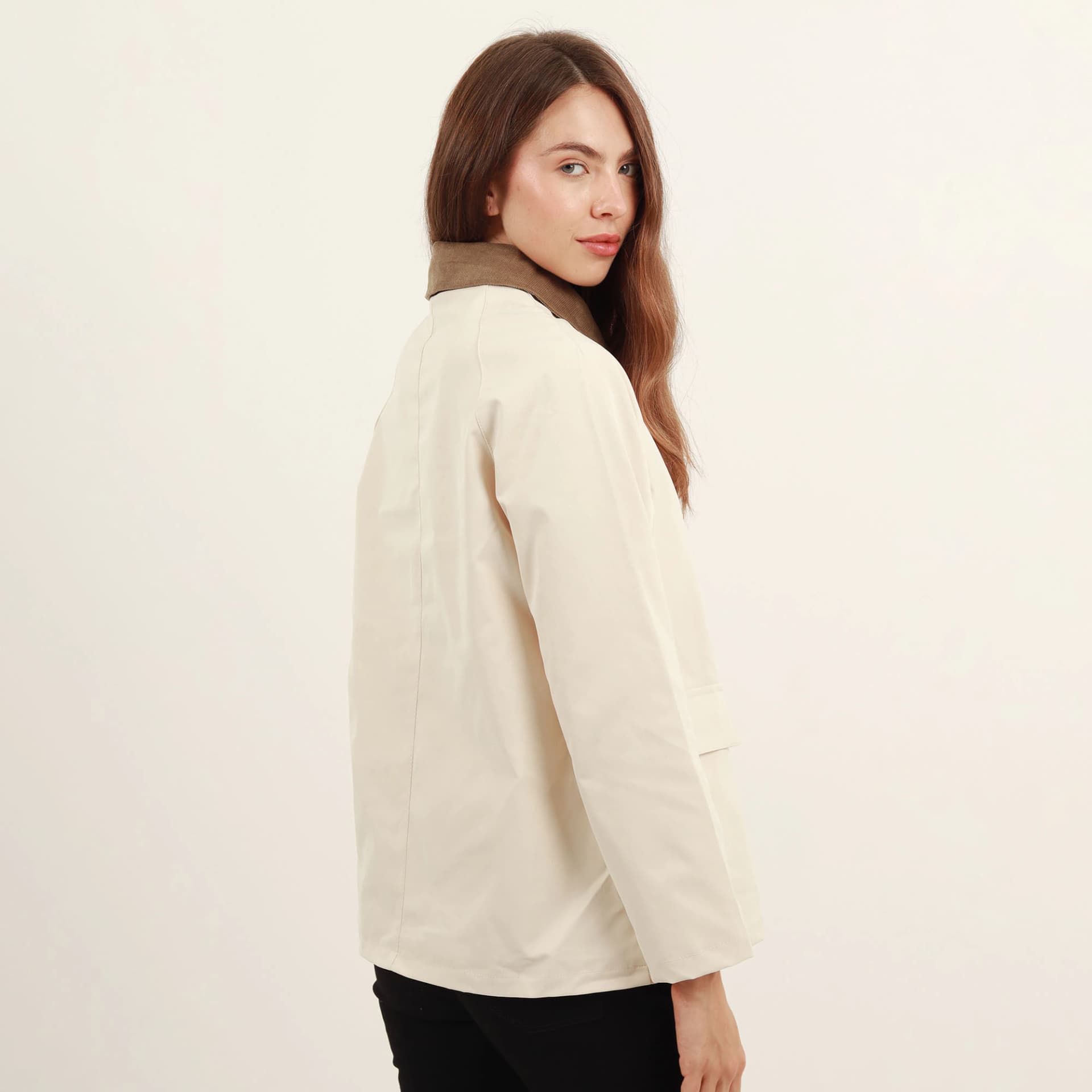 Chaqueta cazadora oversize con broches - imagen 5
