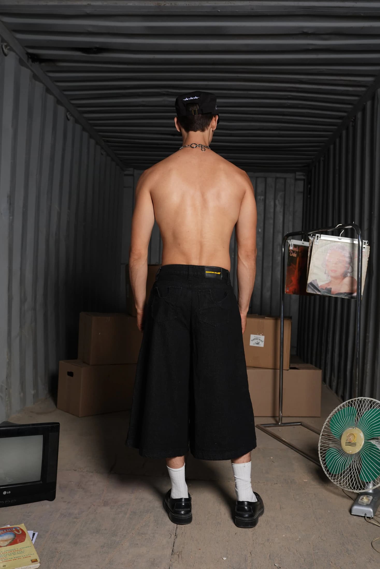 TAILORED JORTS NEGRO. - imagen 2