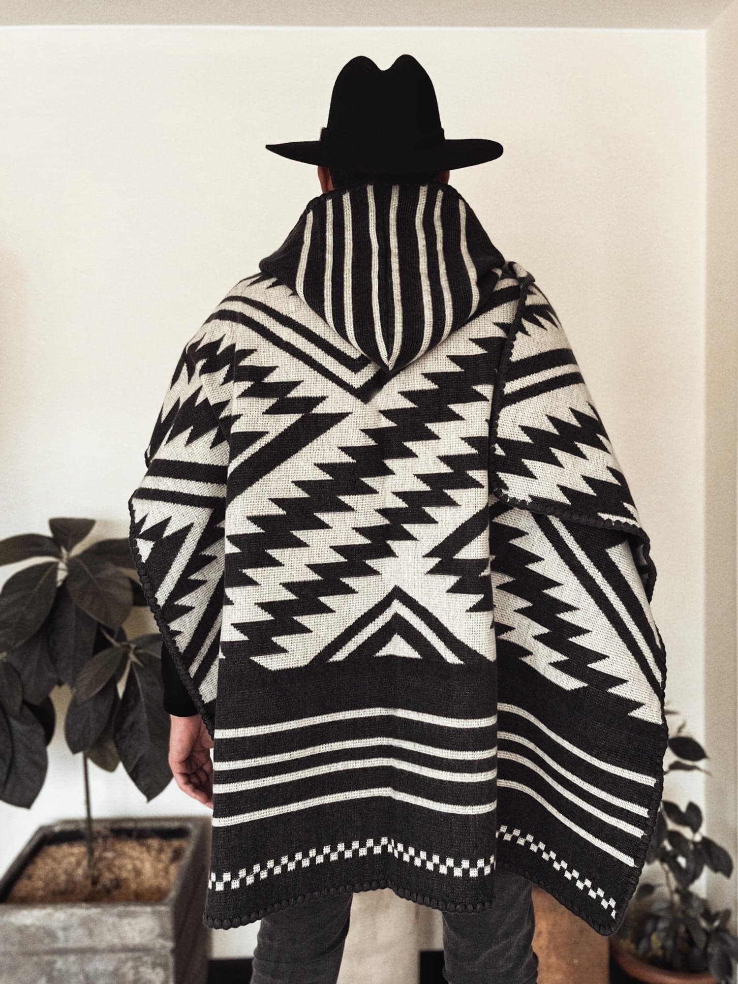 Poncho El Paso - Gris y Beige, con Capota - imagen 3
