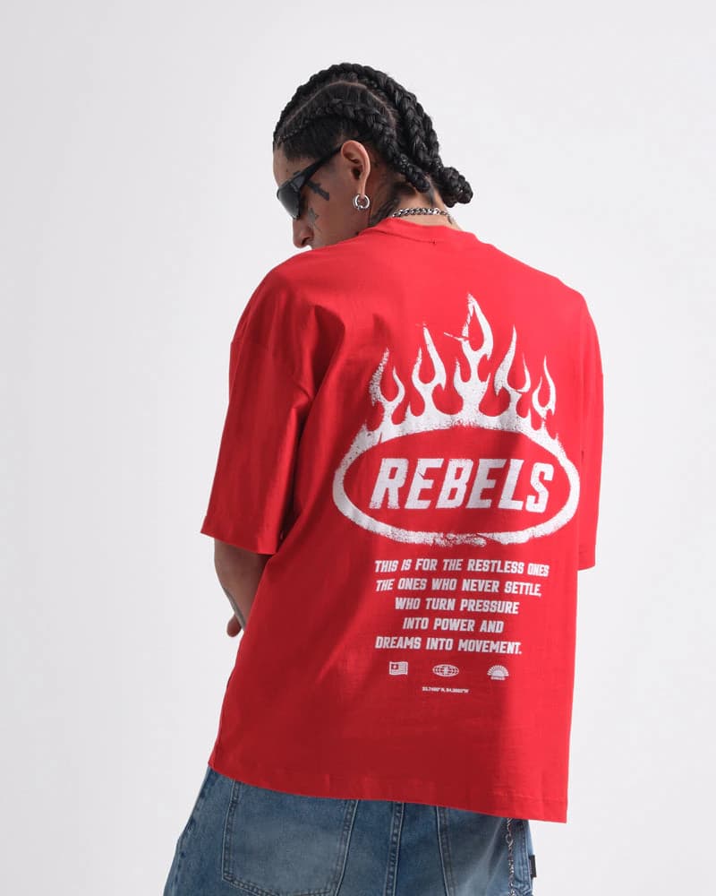 Camiseta Roja Oversize Rebels Fire - imagen 2