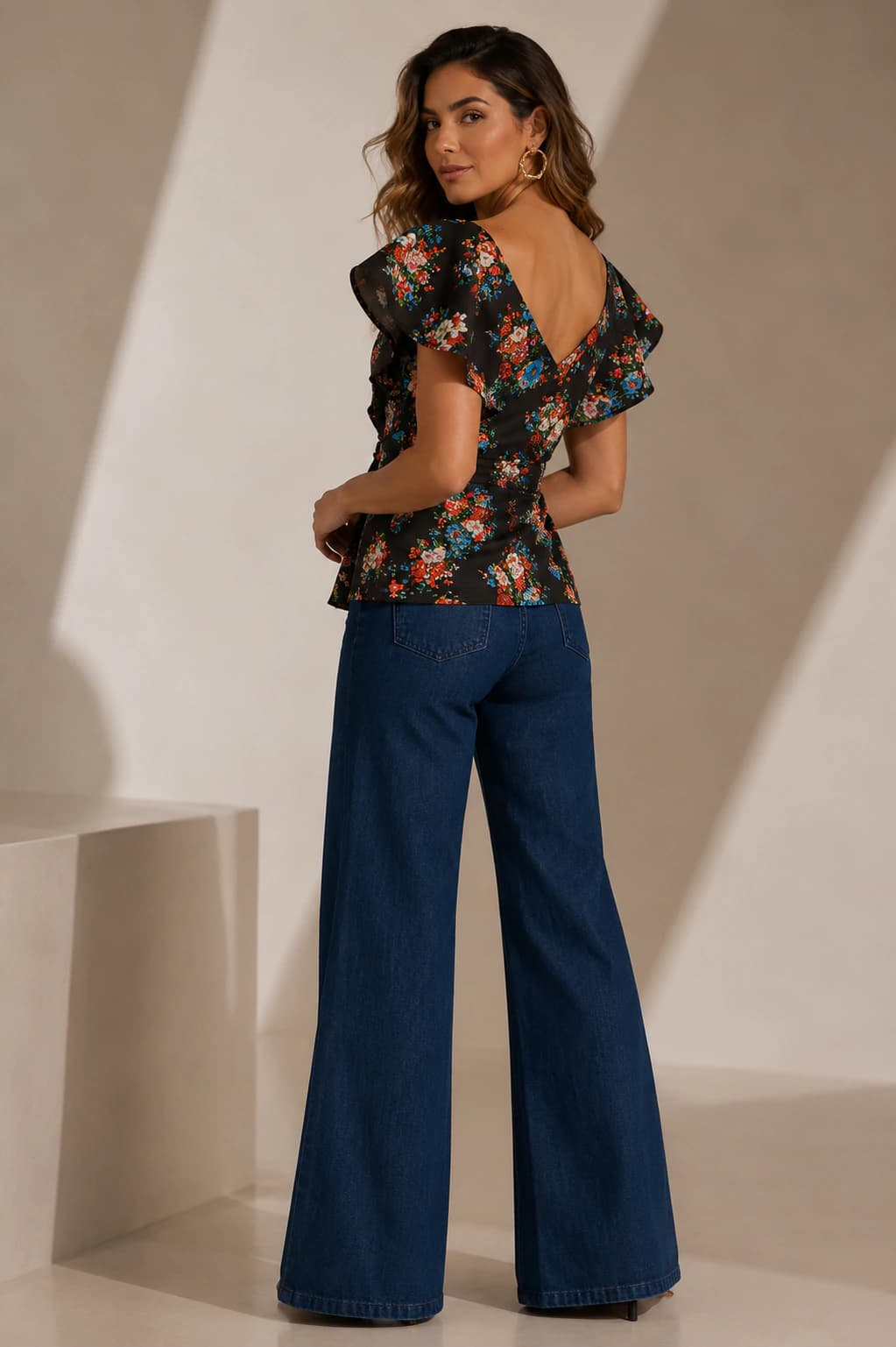 Blusa Alika Estampado Negro Flores - imagen 4