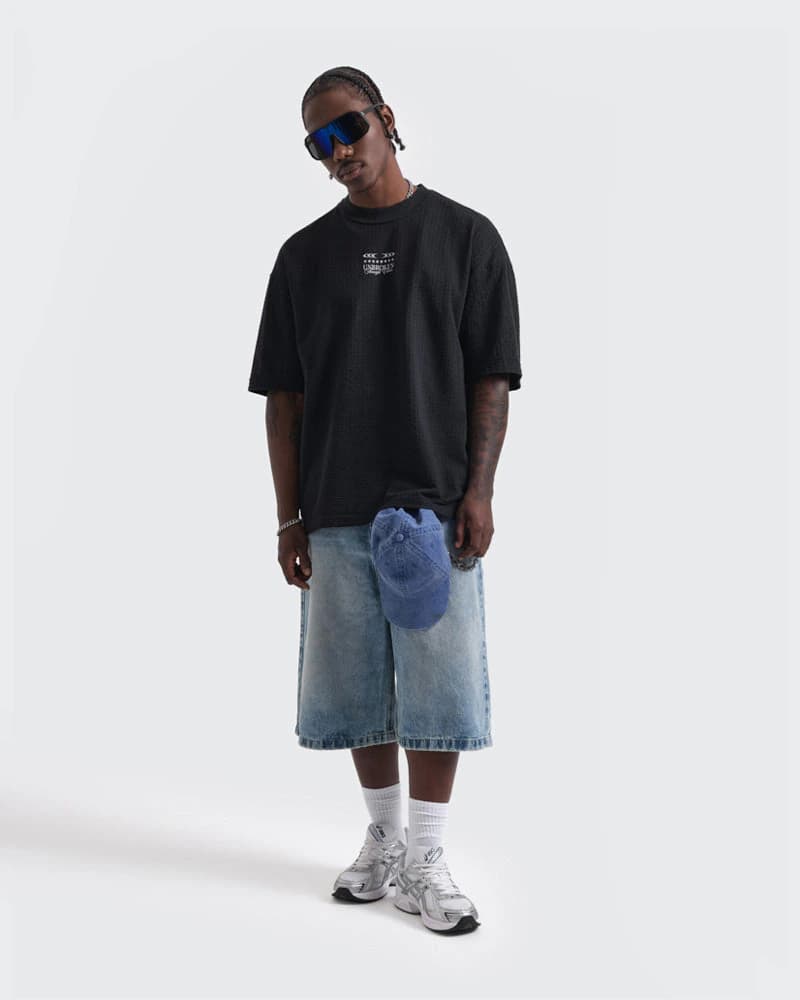 Camiseta Negra Oversize Unbroken - imagen 6