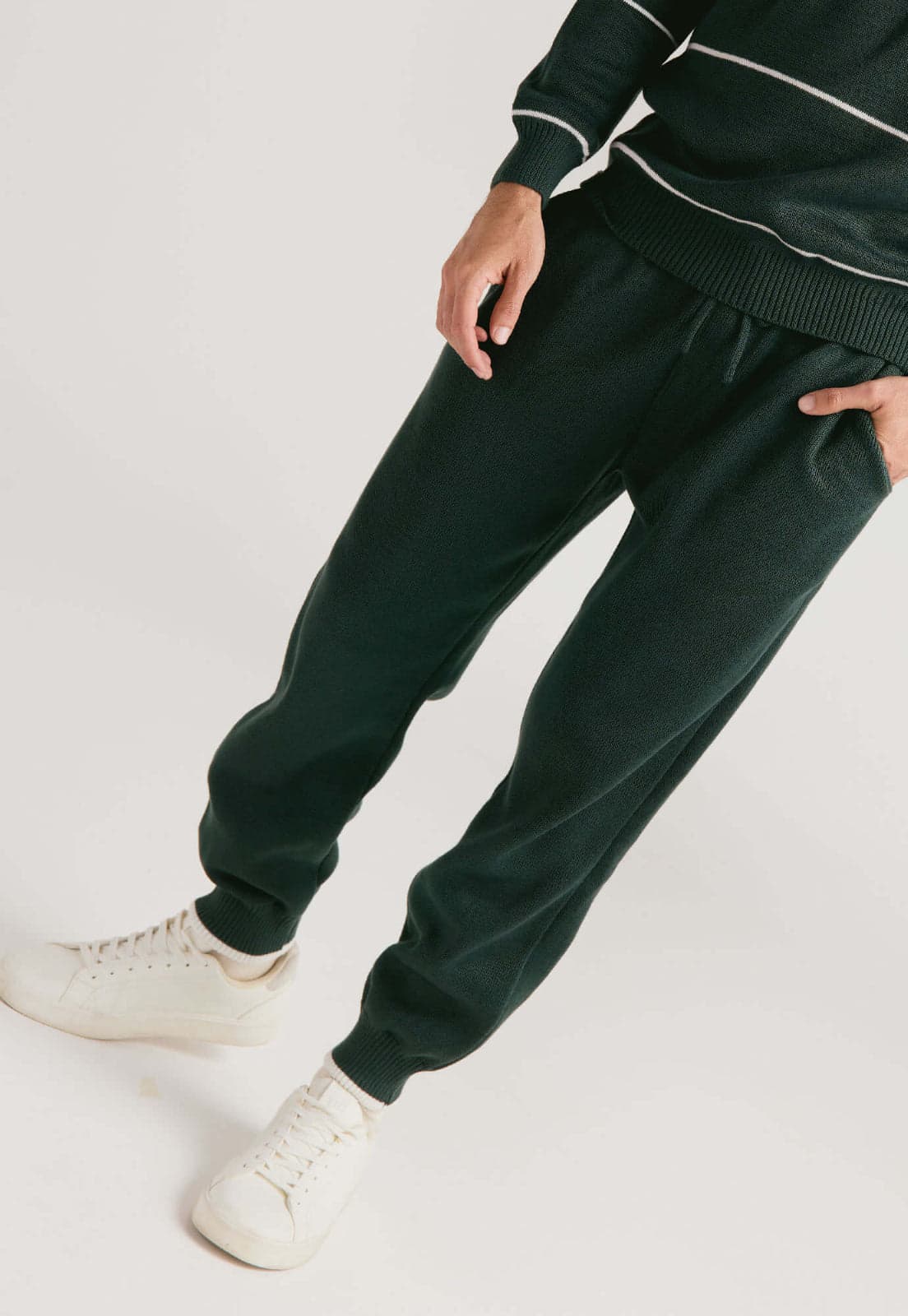 Set Camiseta Polo Cremallera / Jogger Andrew - imagen 5