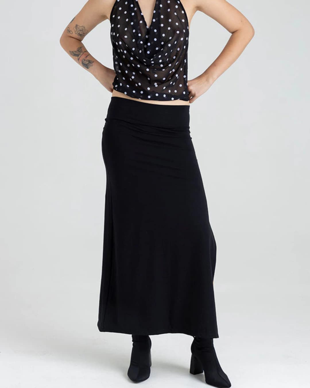 BLACK SKIRT - imagen 1