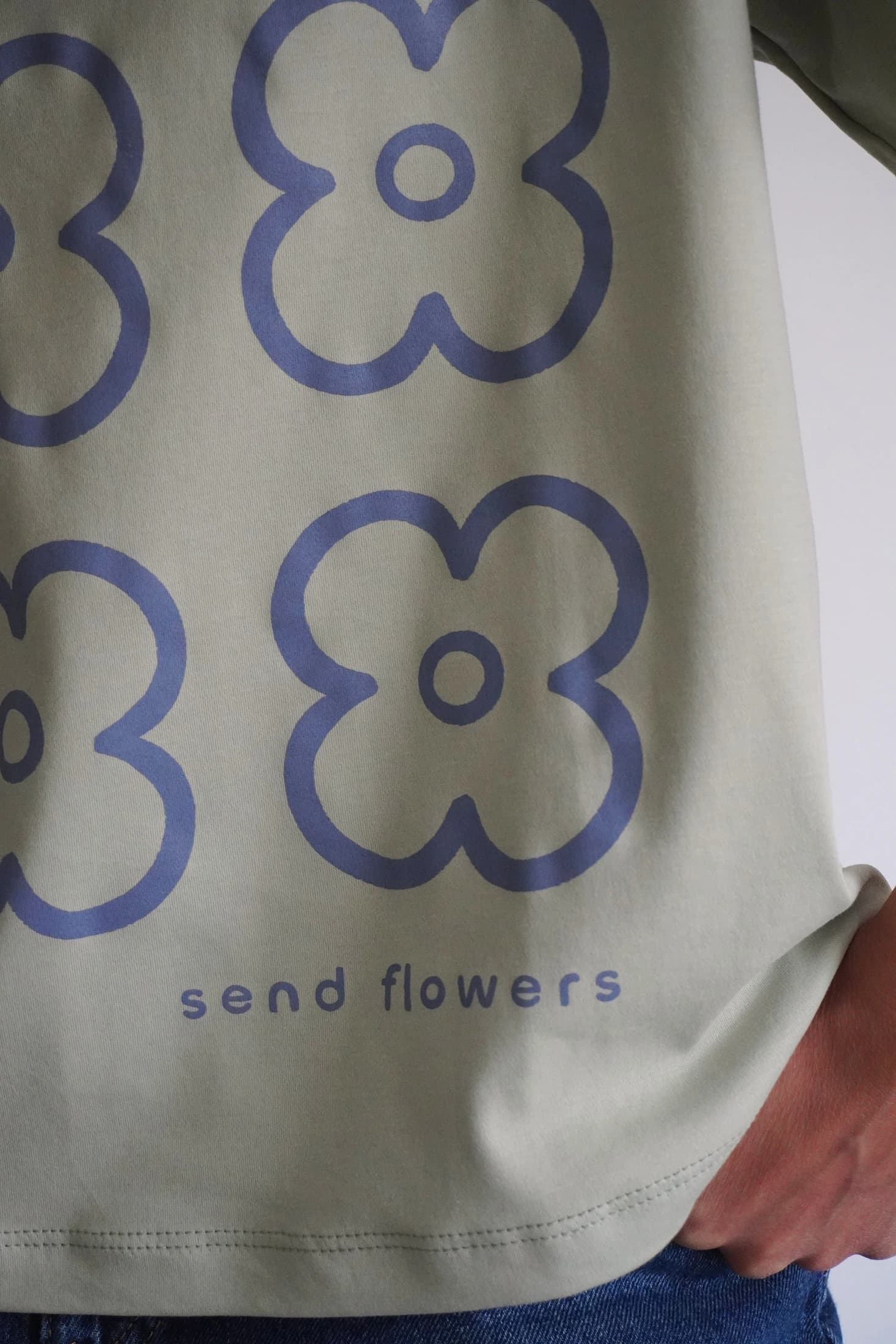 Camiseta Send Flowers Verde Menta - imagen 3