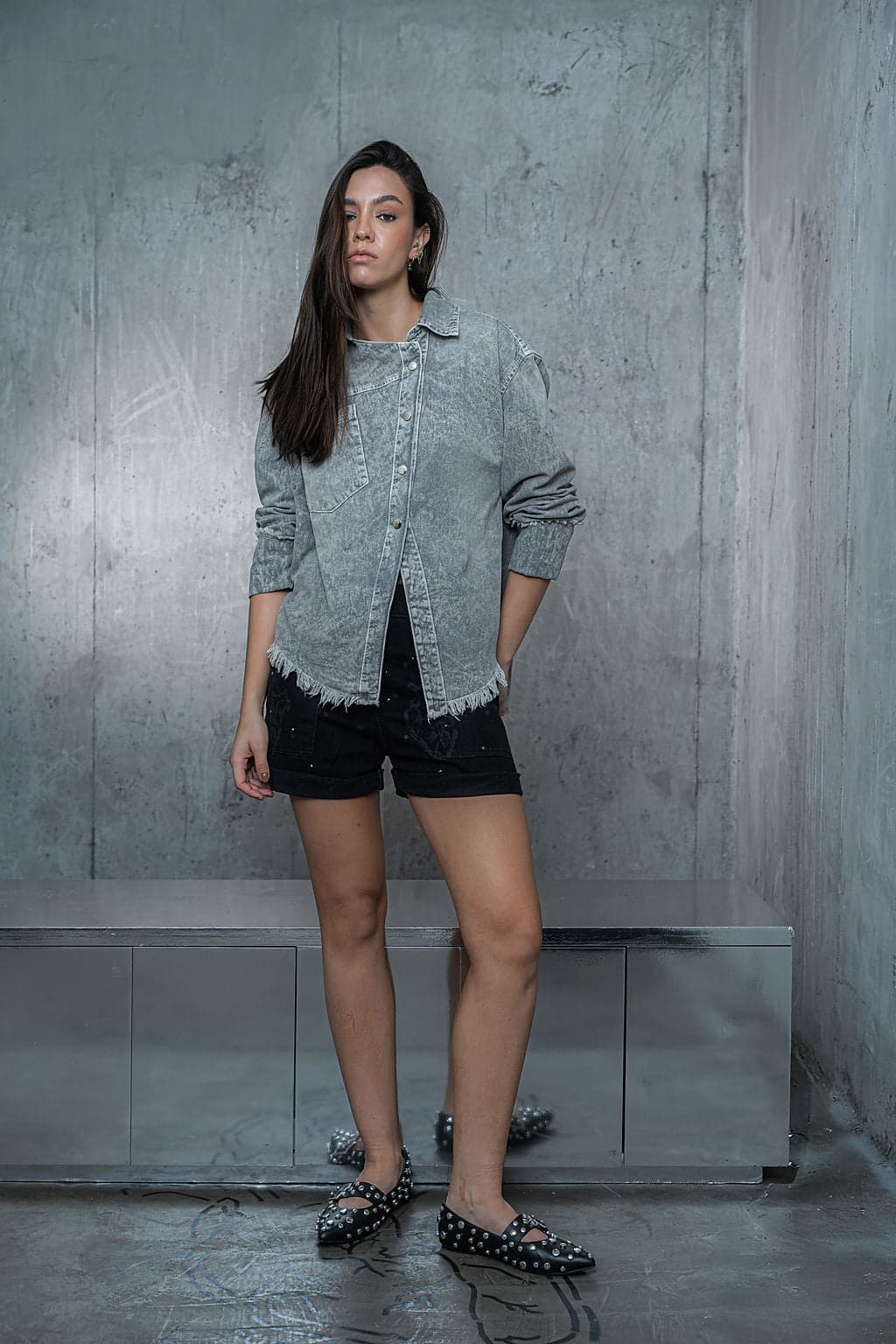 CAMISA ASIMÉTRICA CENIZO - imagen 5