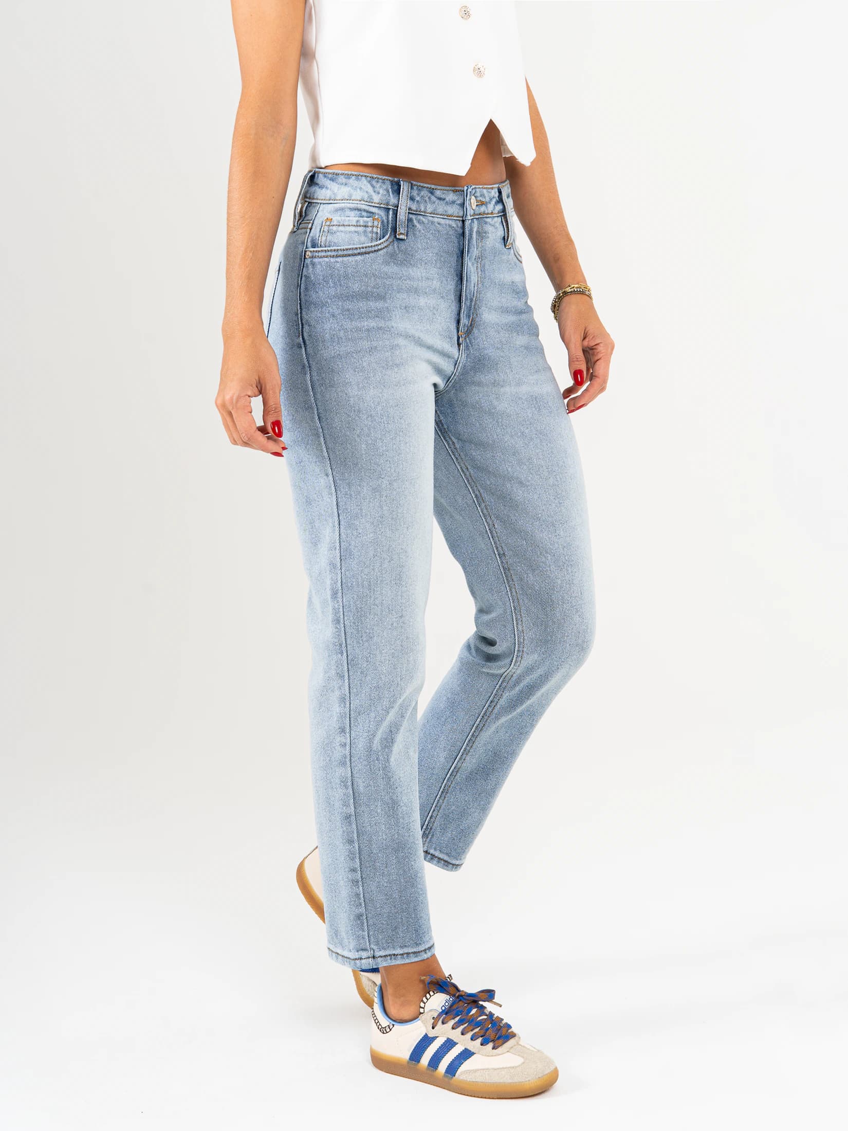 Ref: 065578 Jean Mom fit, slim cropped, stretch, tiro alto, tono azul medio claro - imagen 6