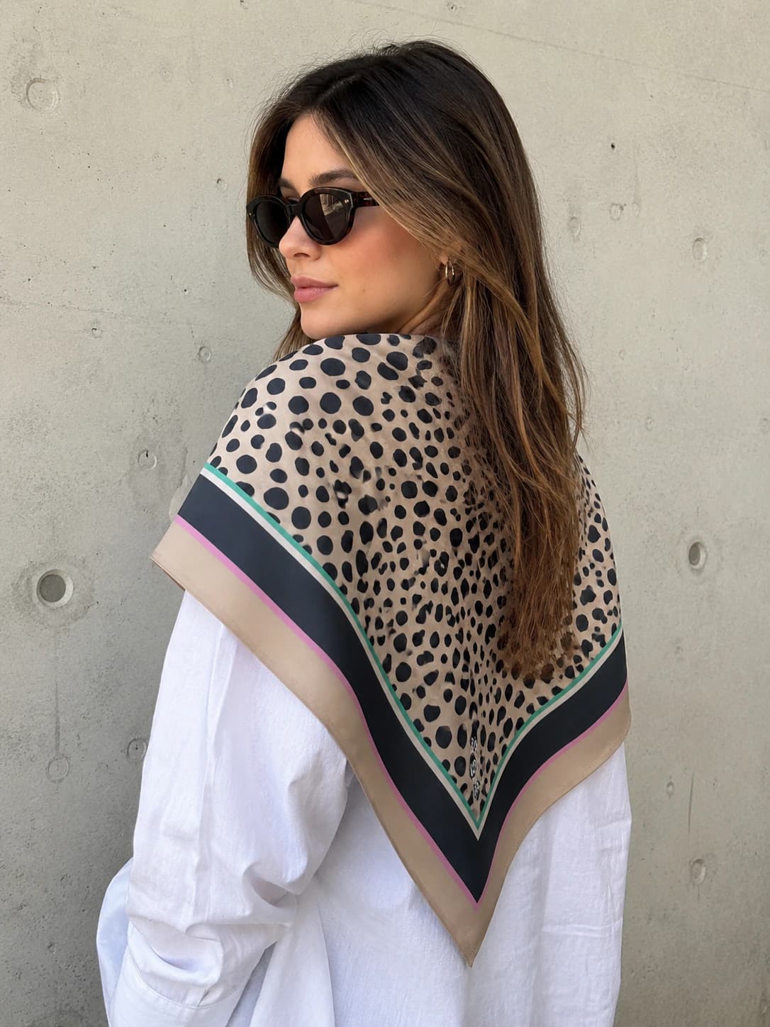 Pañoleta Animal Print - imagen 3
