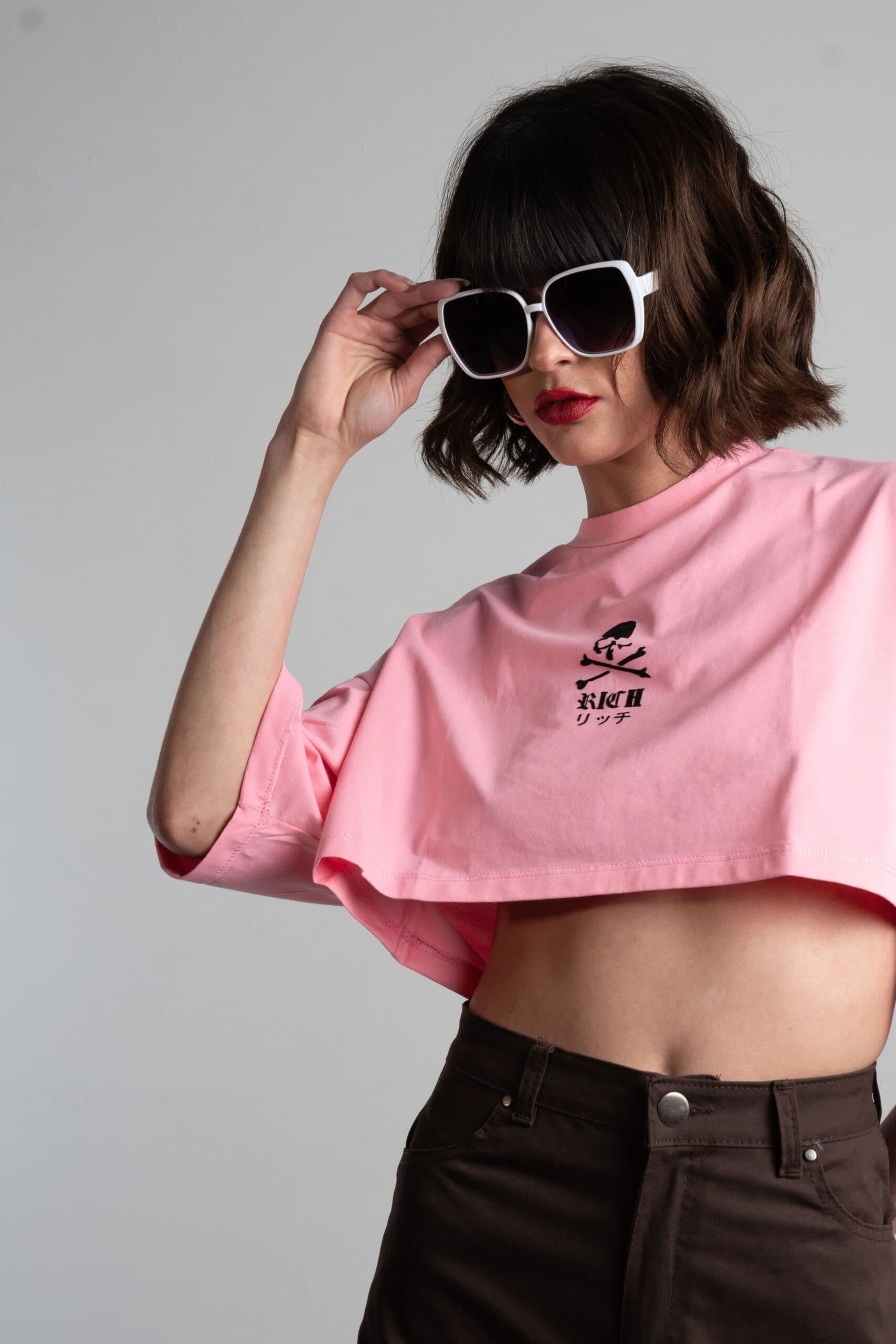 Camiseta Crop Rich Rosada - imagen 5