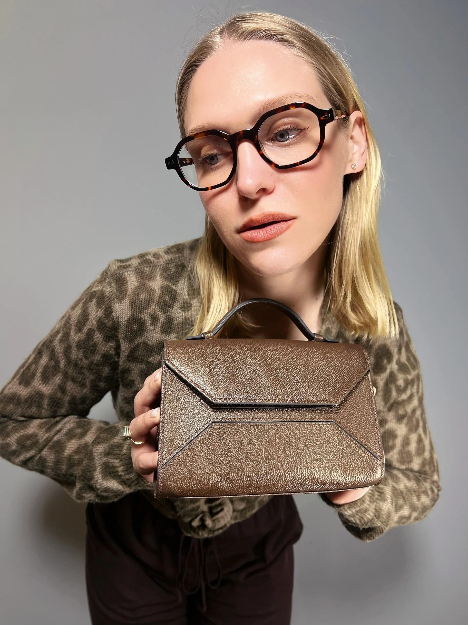 Sofi Minibag Chocolate - imagen 2