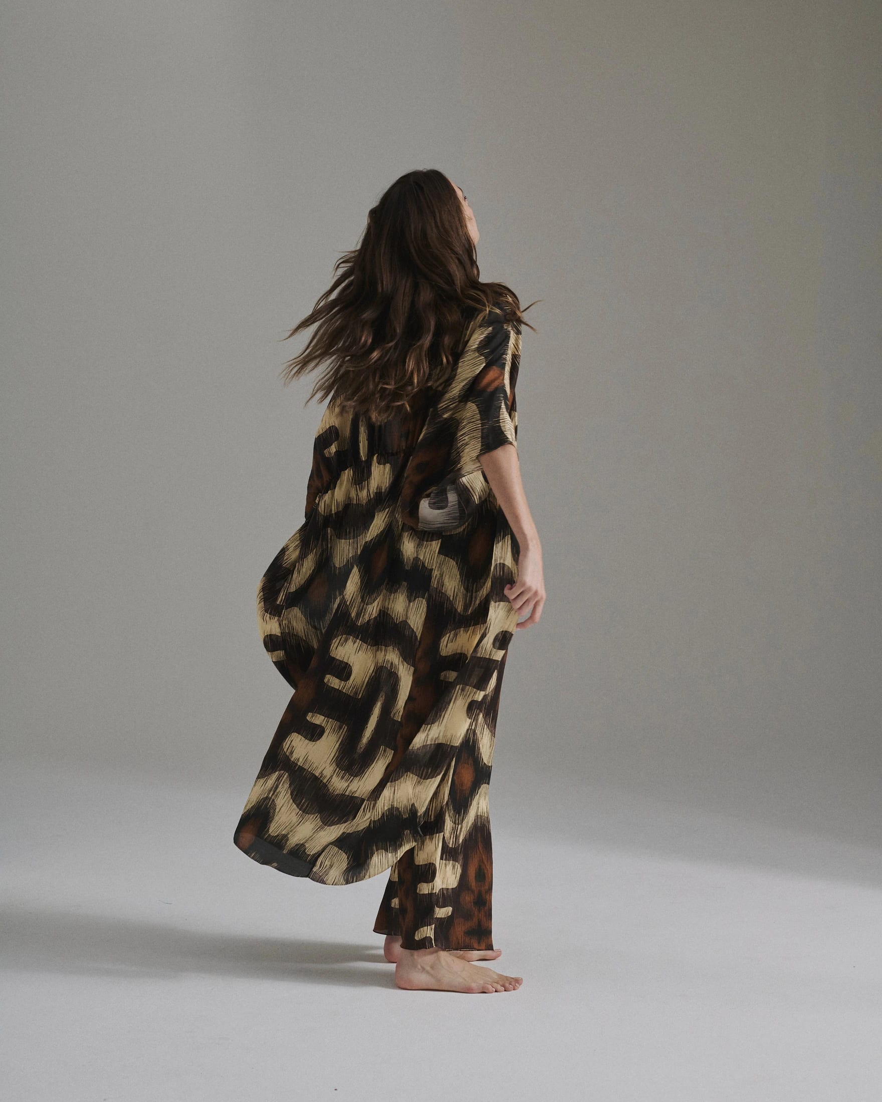 San Cipriano Martellato Silk Tunic / Brown Ikat - imagen 3