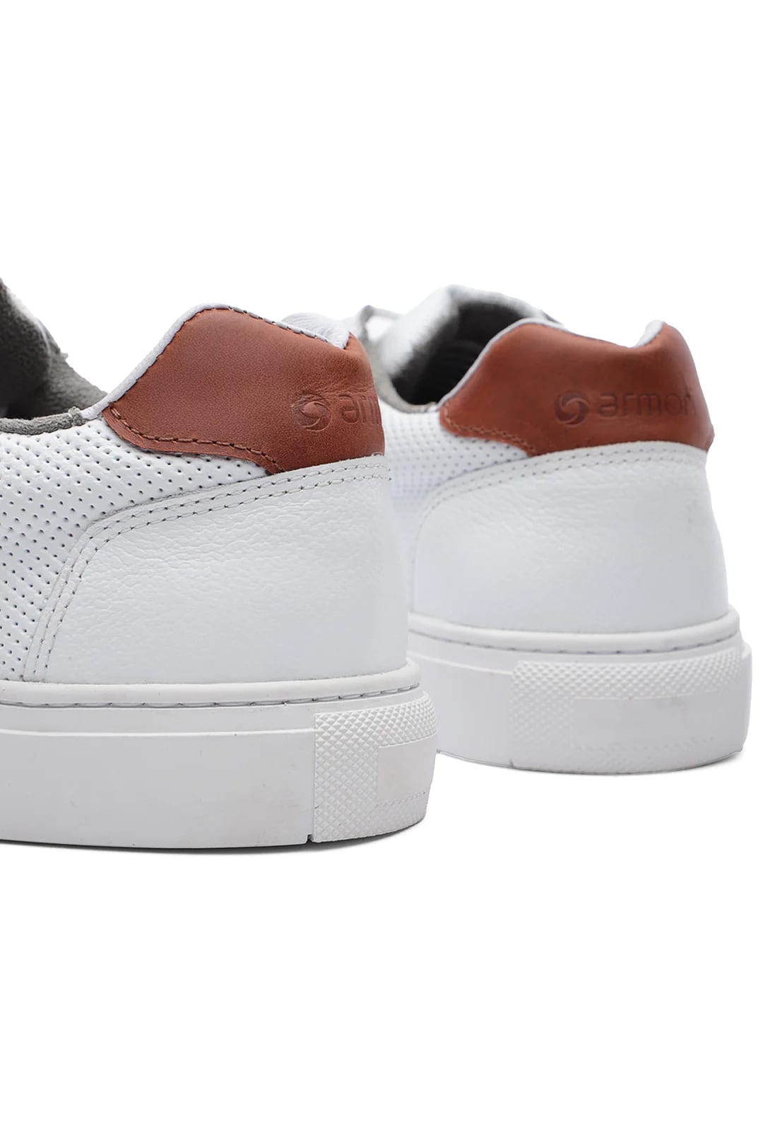 Tenis de cuero para hombre color blanco| Armori x Los Caballeros - imagen 10