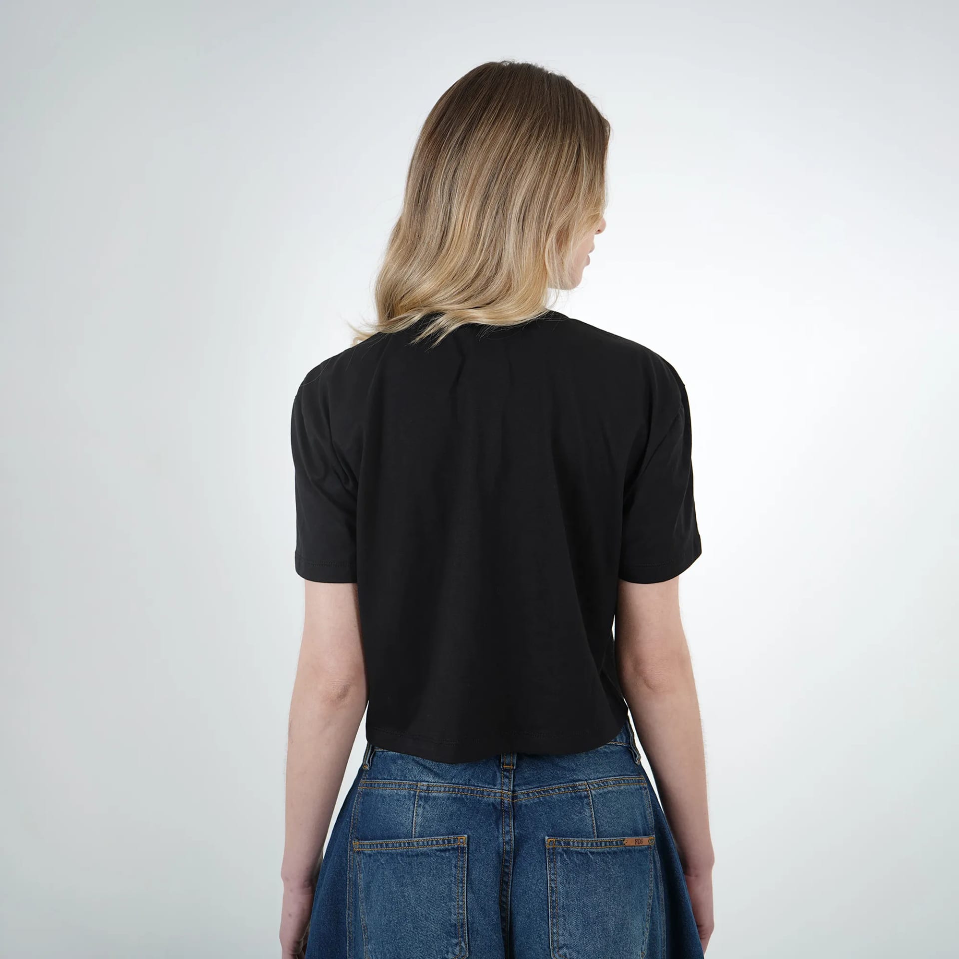 Camiseta crop cuello redondo manga corta estampado Dance - imagen 10
