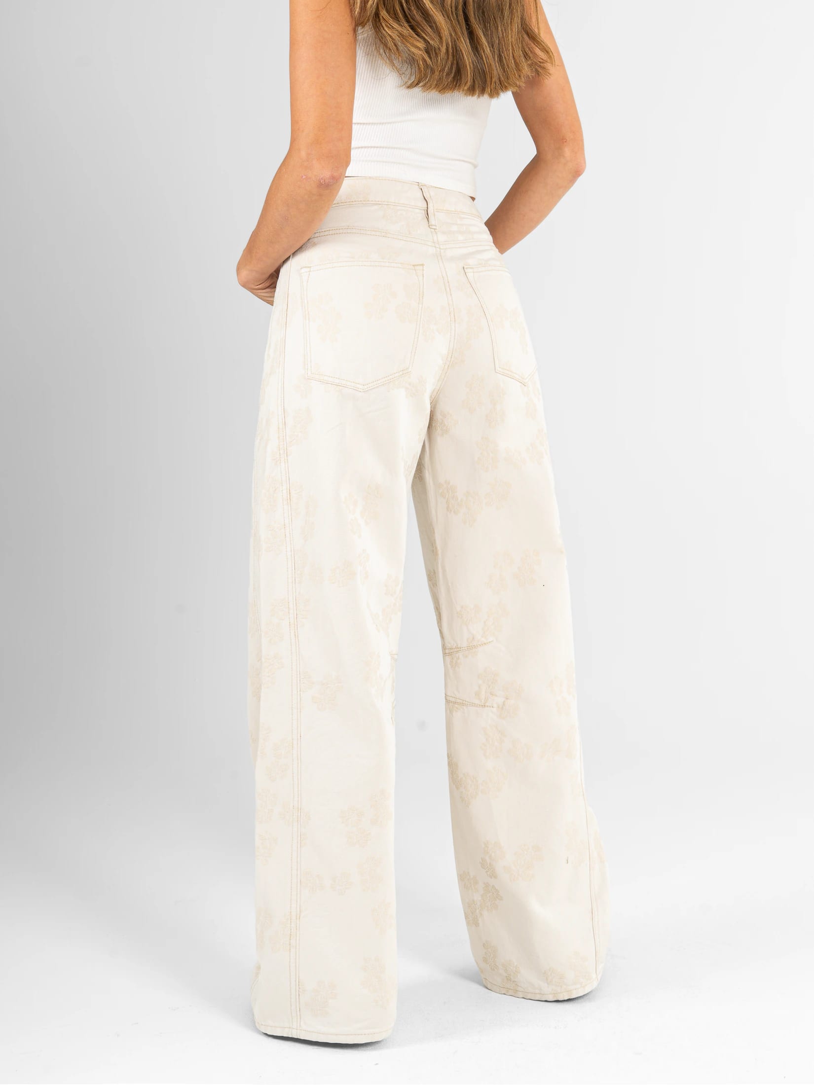 Ref: 0620622 Pantalón wide leg, rígido, detalle de tela bordada, tono natural - imagen 3