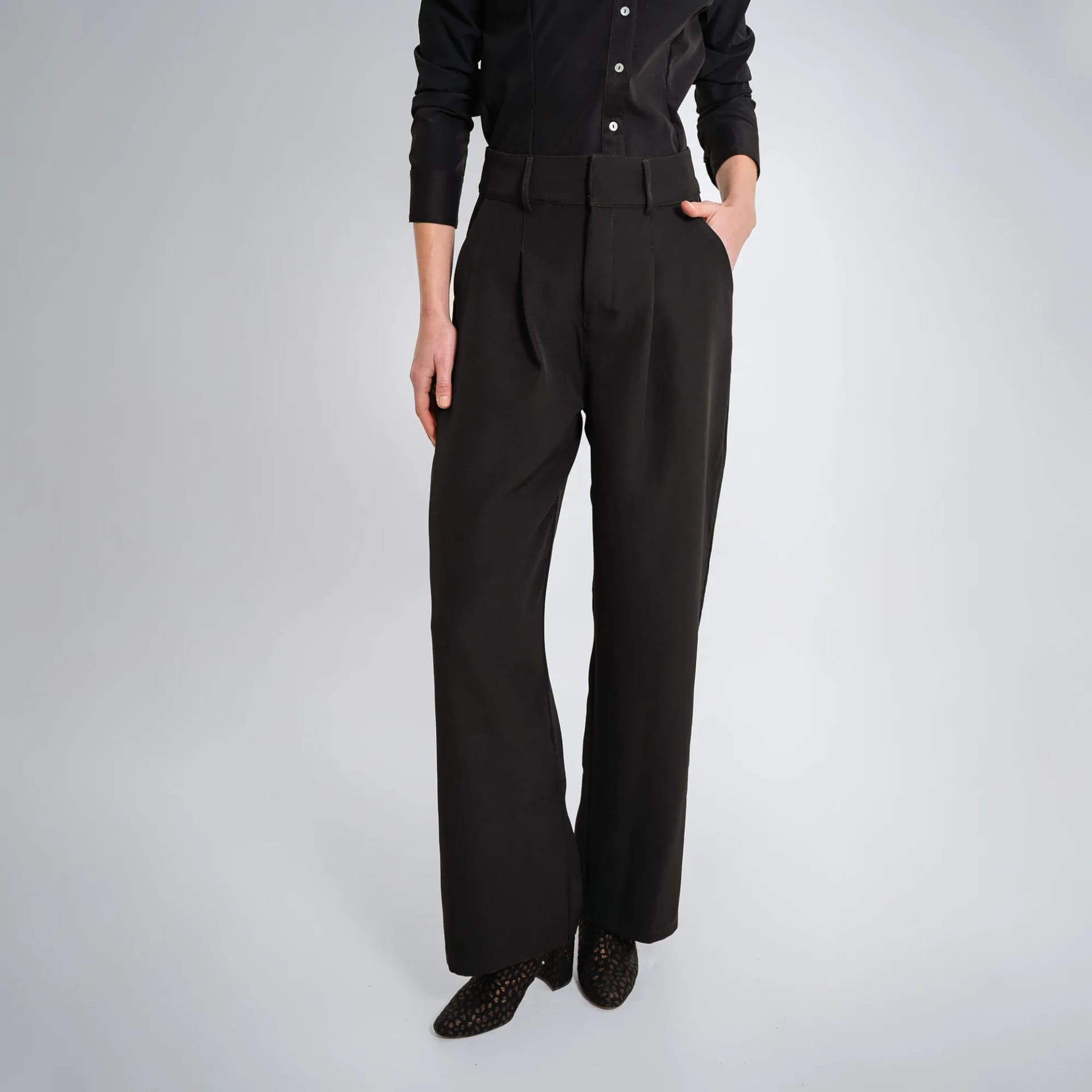 Pantalon Tiro Alto Bota Recta - imagen 17