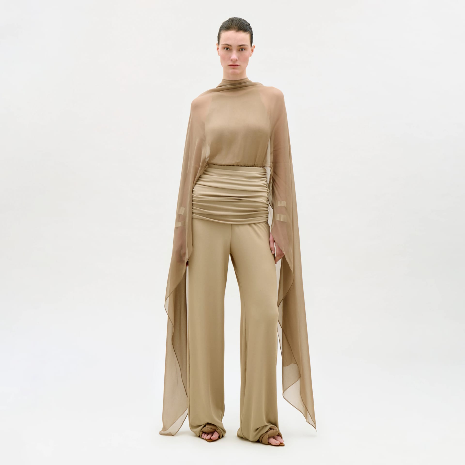 Colbie Pant - imagen 1