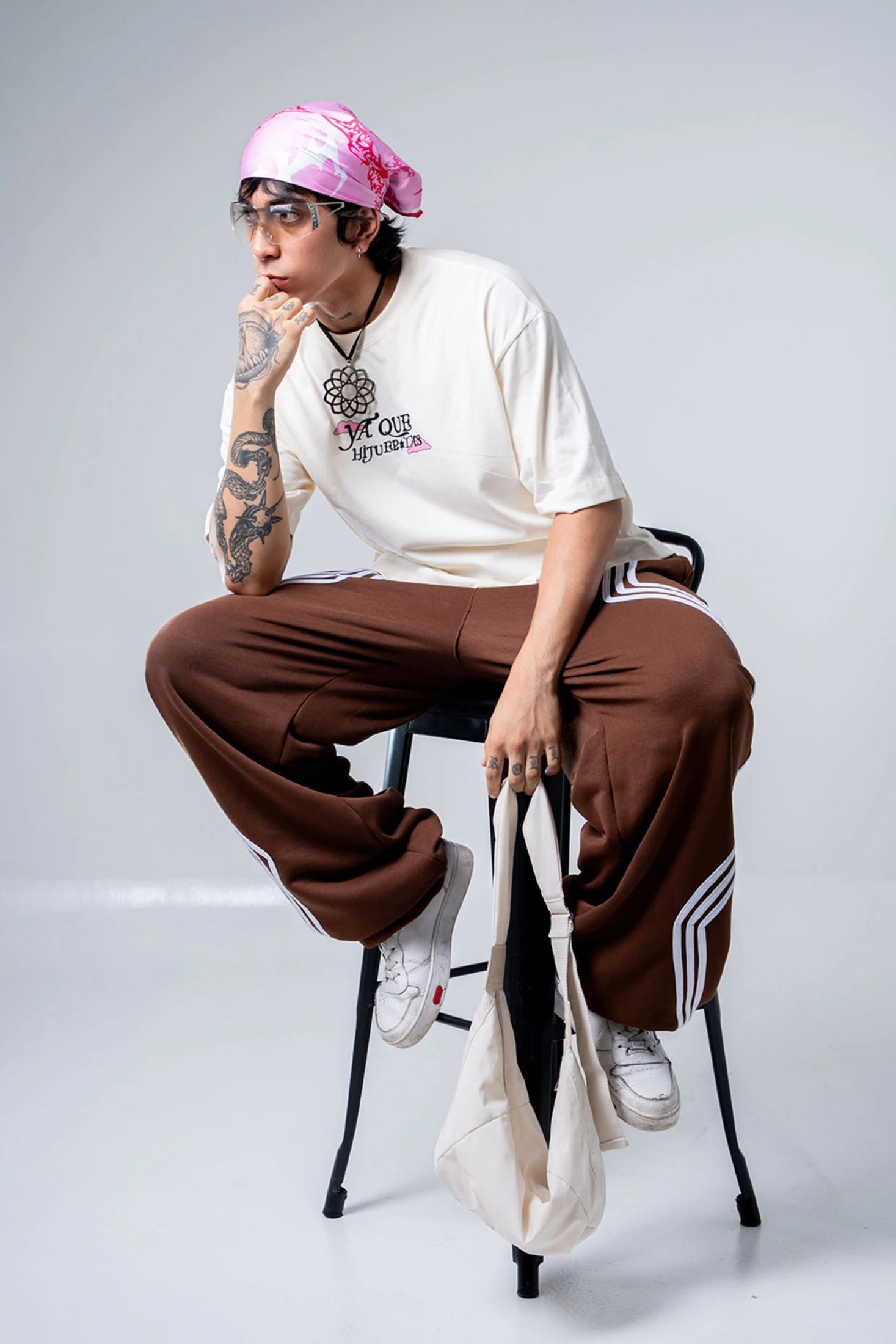 Camiseta Ya Que Hijuemadres - imagen 3
