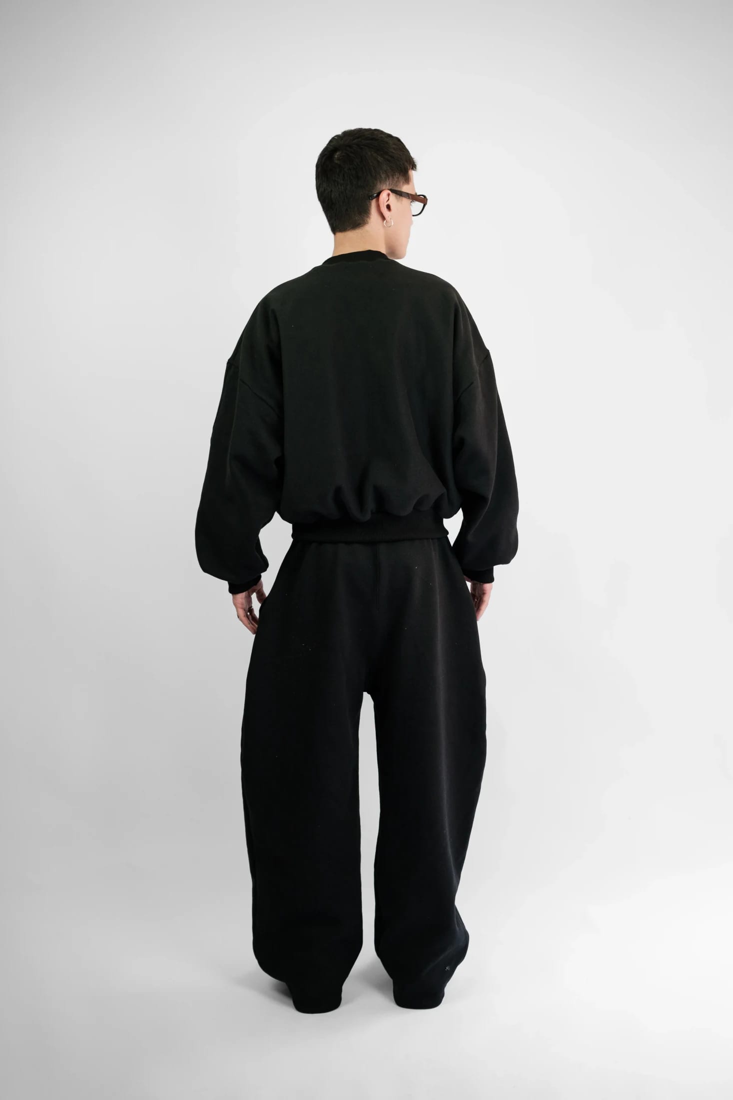 Core Sweater - Black Base - imagen 5