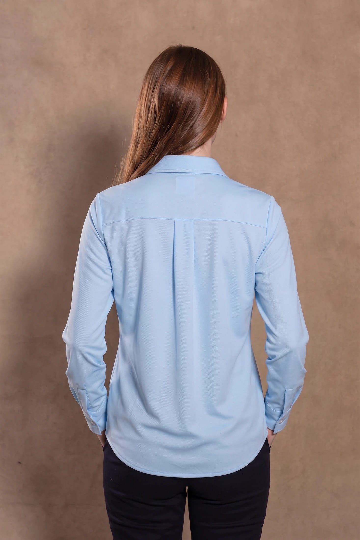 Camisa Perfromance Oxford De Mujer Azul Claro - imagen 4