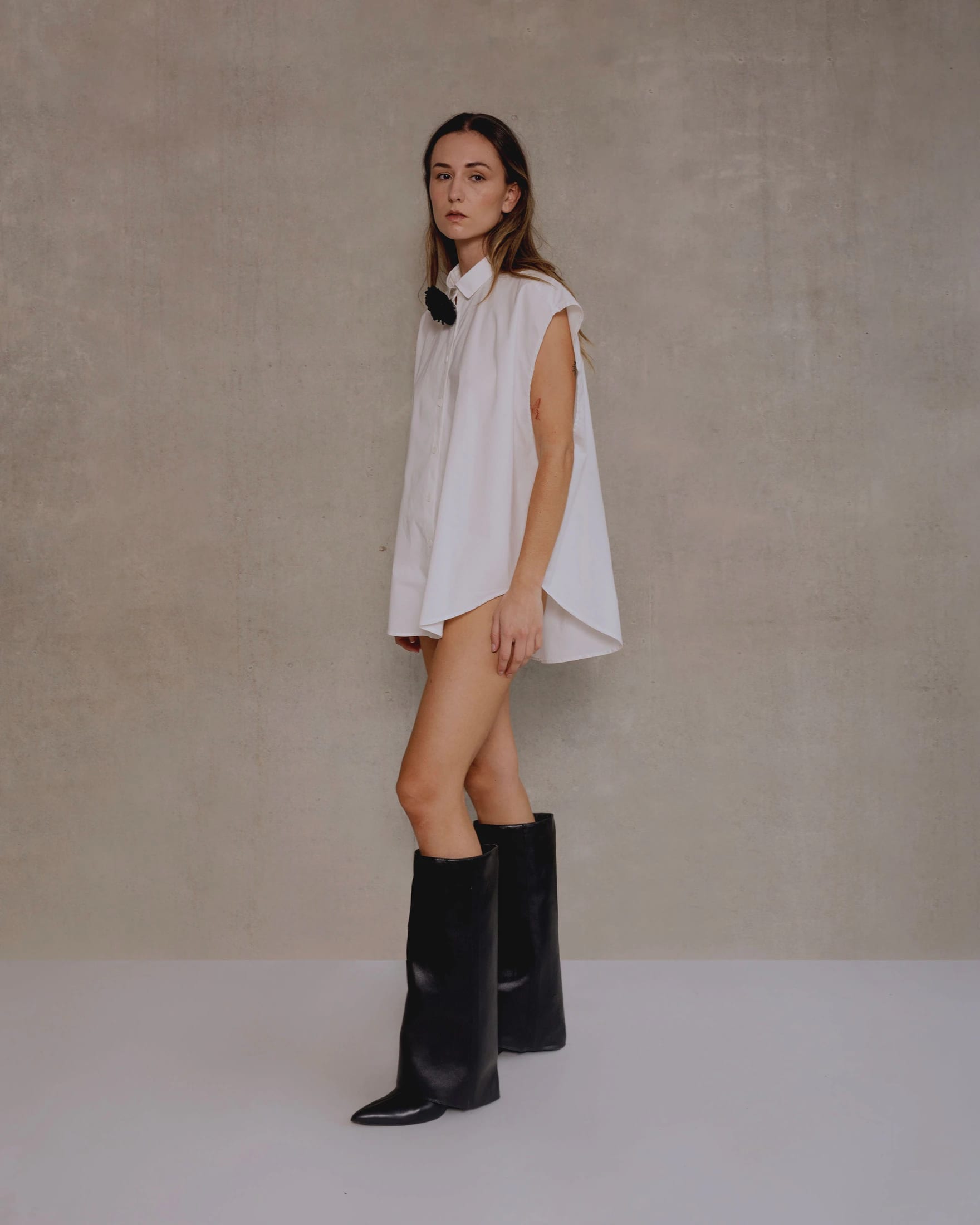 Sleeve-Less TUMO Shirt - imagen 2